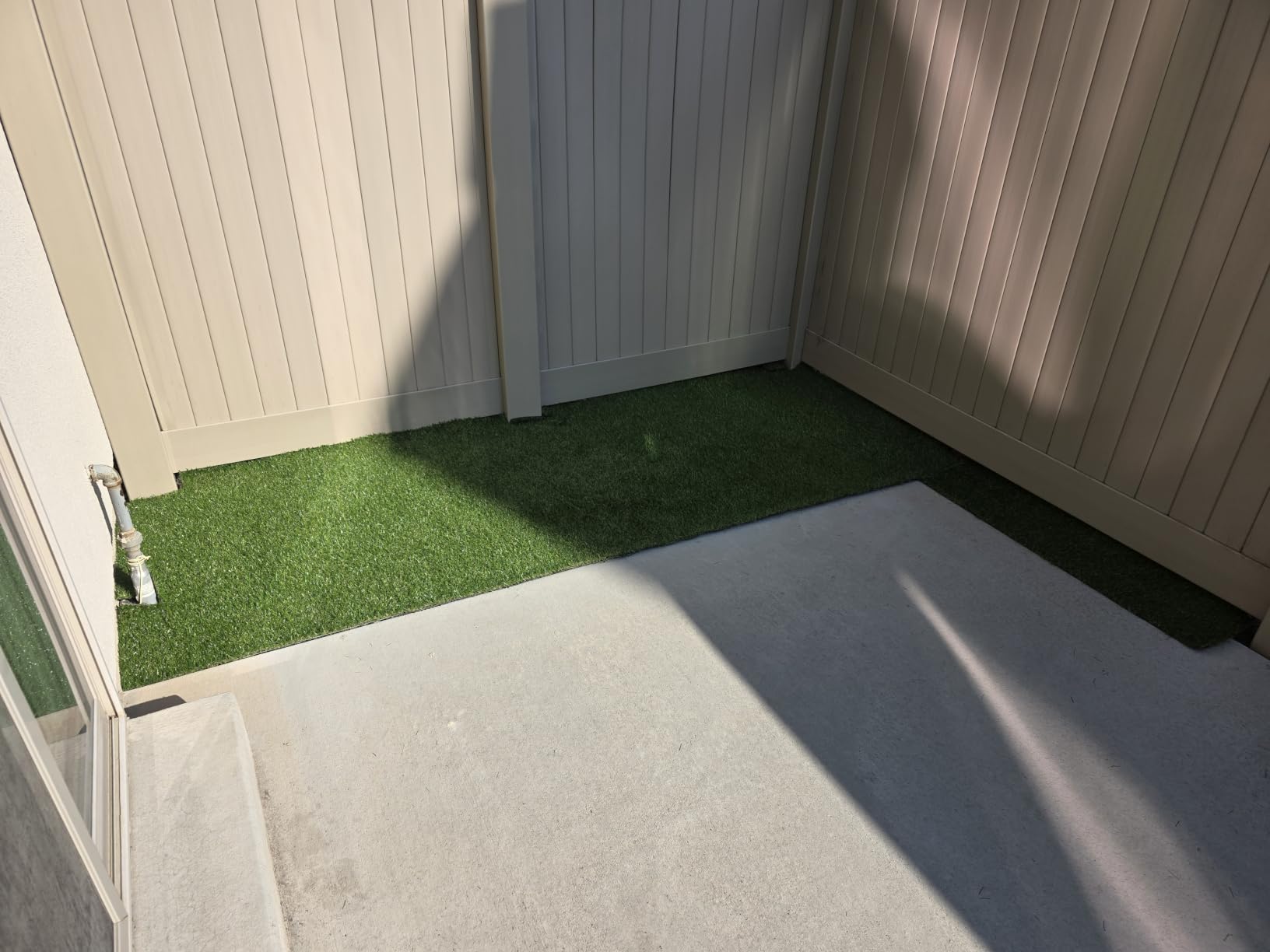 Heyroll Artificial Turf Grass Indoor Outdoor 7 ft x 15 ft, 0.8 inch Realistic Synthetic Fake Grass, Artificial Lawn Rug Dog Pets Mat, Turf Carpet for Patio Landscape Backyard, Custom Size customer photo 2