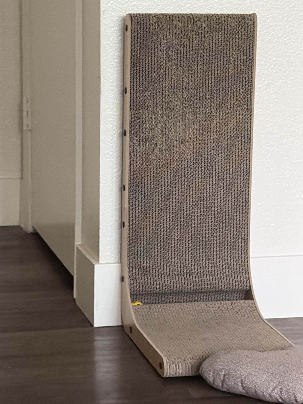 FUKUMARU Cat Scratcher, 26.8 Inch L Shaped Cat Scratch Pad for Indoor Cats | Vertical Cat Scratching Board with Ball Cat Toy, Cardboard Cat Scratcher for Wall Sofa Couch, Kitten Scratching Post, Large customer photo 2
