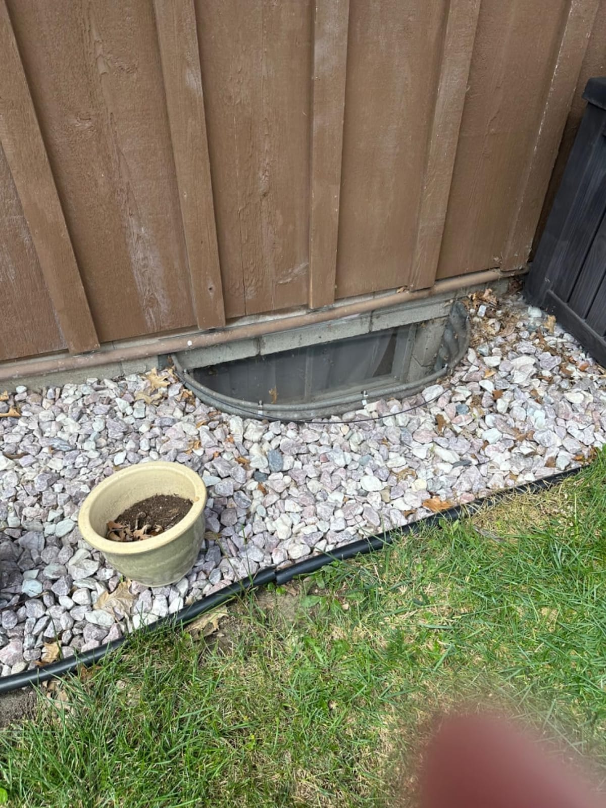 Clear Polycarbonate Window Well Cover Sloped Semi-Circle 40