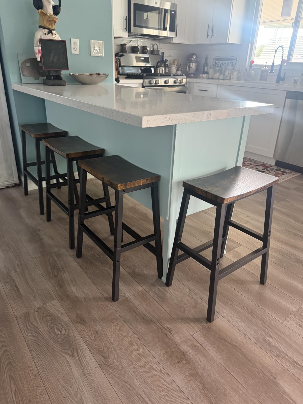 HOOBRO Bar Stools, Set of 2 Bar Chairs, 23.6 Inch Saddle Stools, Kitchen Counter Seat with Footrests, Industrial Barstools for Dining Room, Kitchen, Counter, Rustic Brown and Black BF02MD01 customer photo 2