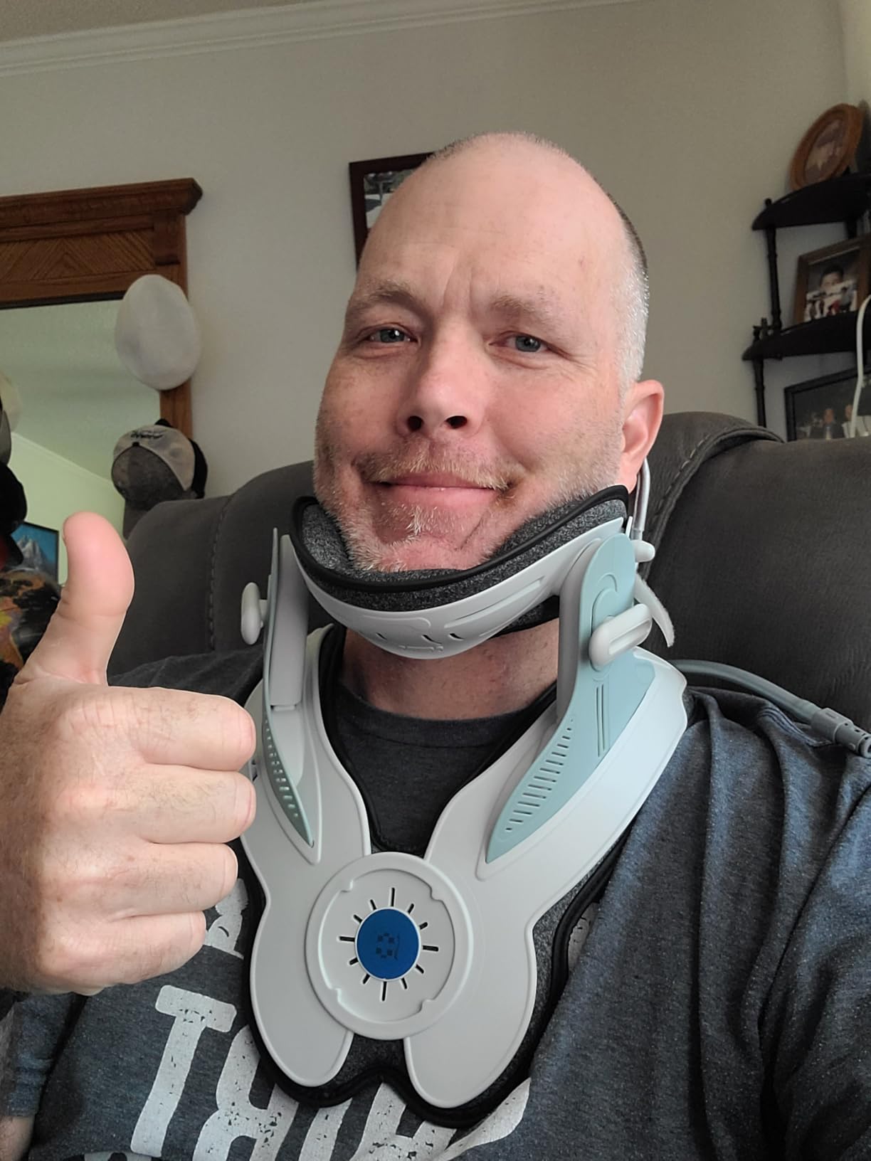 Cervical Neck Traction Device, Electric Air Pump Neck Stretcher Cervical Traction Device, with 3 Power Traction and 8 Airbag Support, Neck Brace which Decompresses the Neck and Relieves customer photo 2