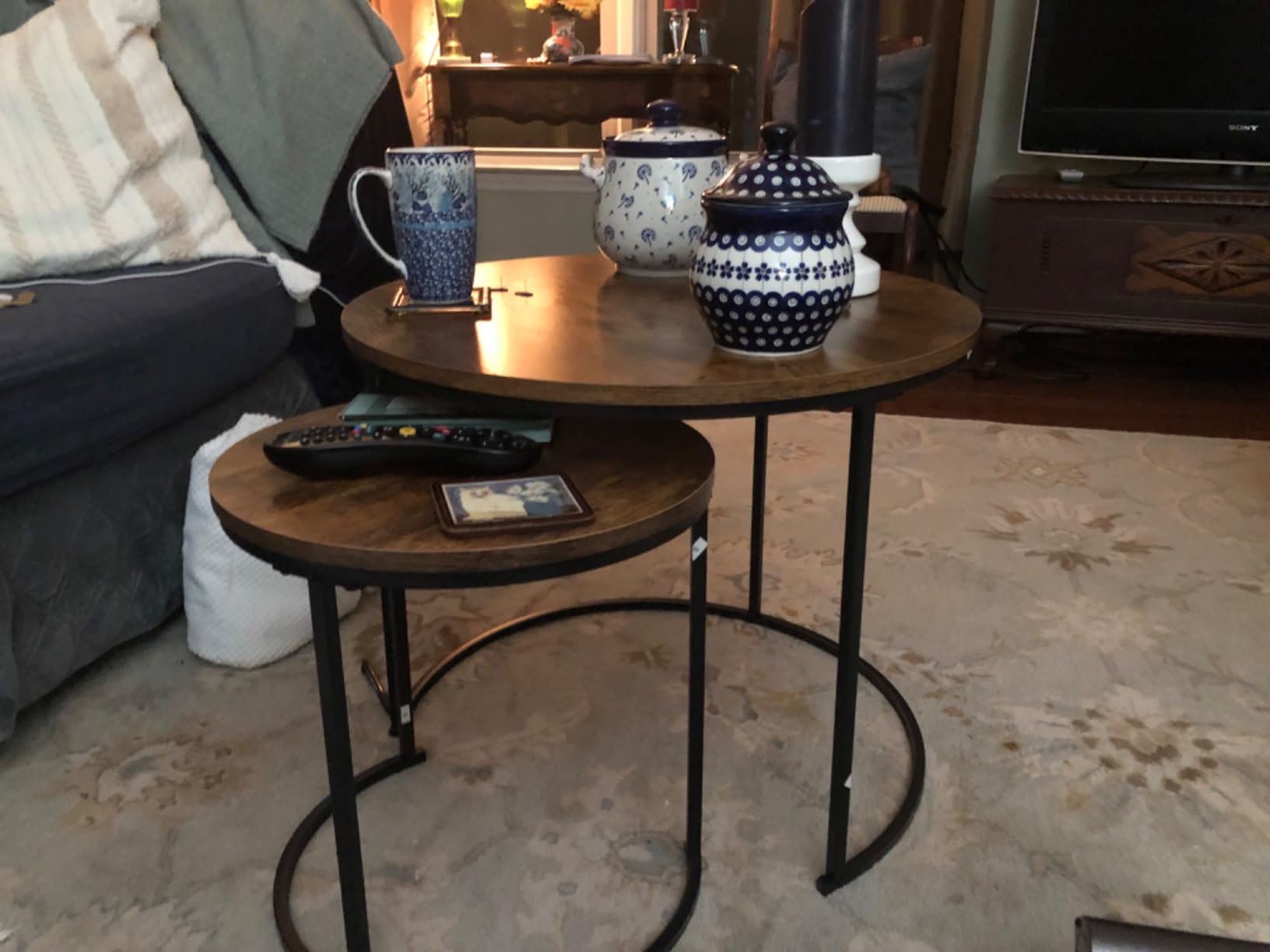 Yaheetech Small Round Nesting Coffee & Side Table Set of 2, Rustic Brown | Space-Saving Nesting Design, Engineered Wood Tops on Black Metal Frames, Use Apart as End Tables, Easy Assembly, 99 lb Max customer photo 1