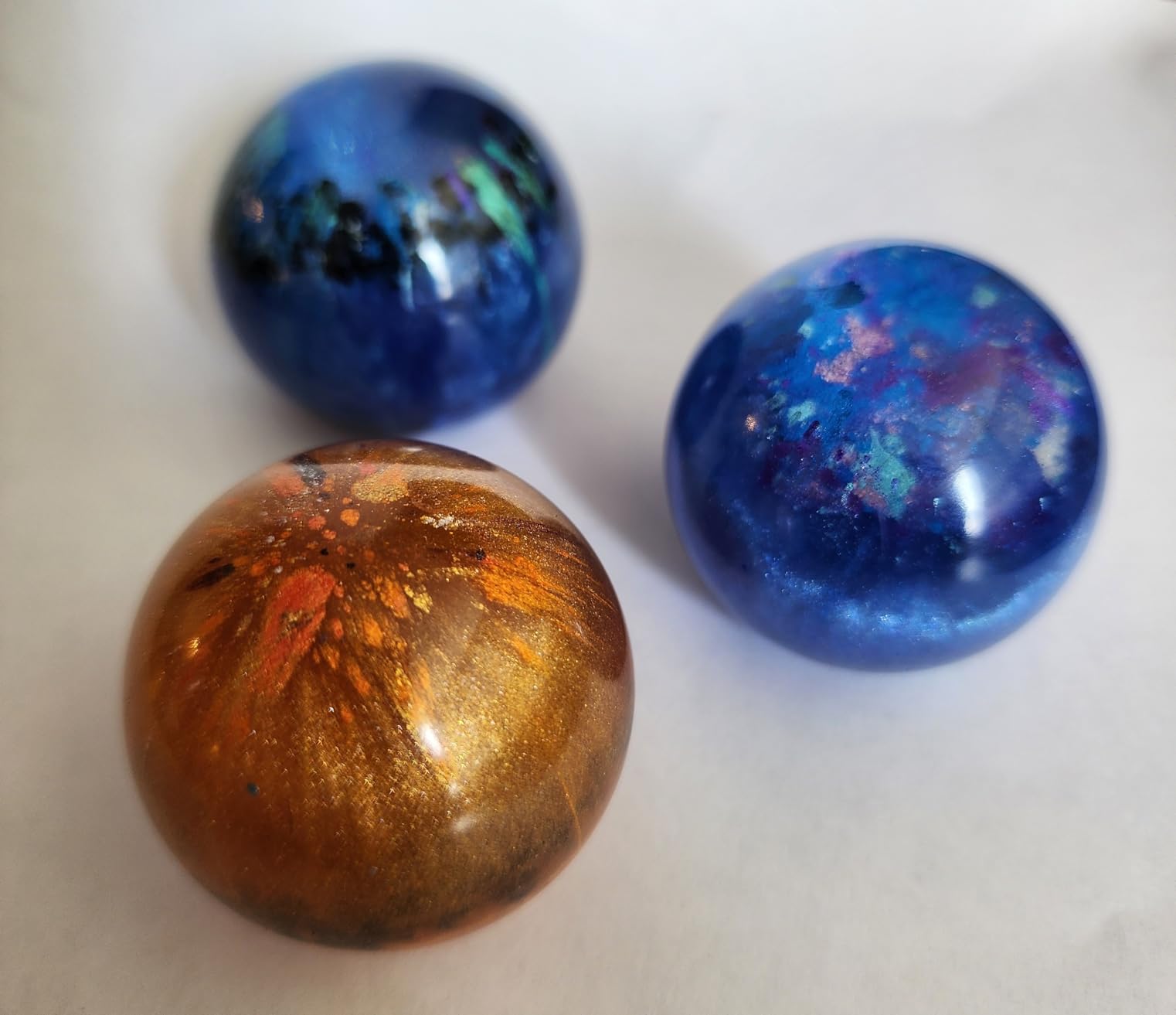 LET'S RESIN 9 Pcs Sphere Silicone Molds for Resin, Upgraded Seamless 3D Sphere Resin Molds Silicone, Large Round Ball Epoxy Resin Molds for Flowers Preservation, Resin Casting, Soap, Candle customer photo 1