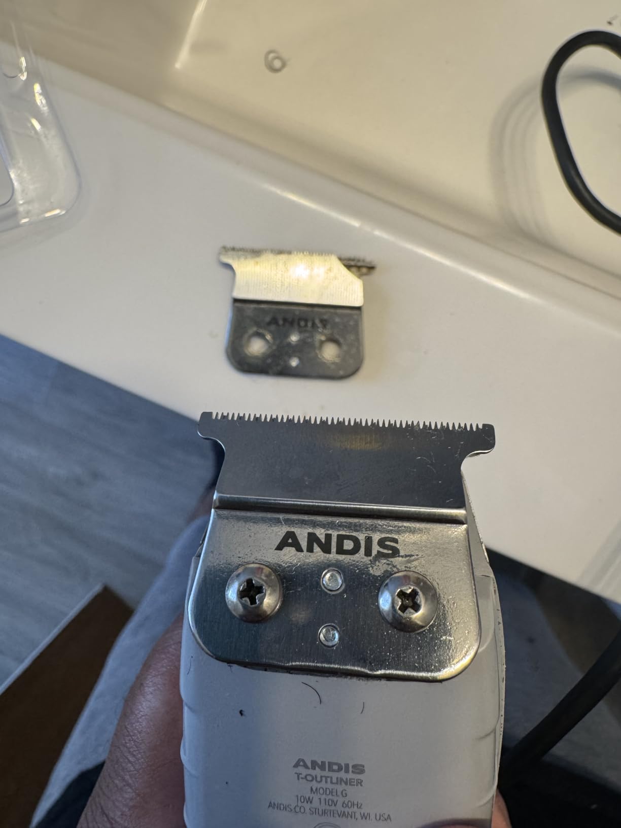 Andis 04780 Professional T-Outliner Beard & Hair Trimmer for Men with Carbon Steel T-Blade, Bump Free Technology - Corded Electric Beard Trimmer, GTO, Grey customer photo 2