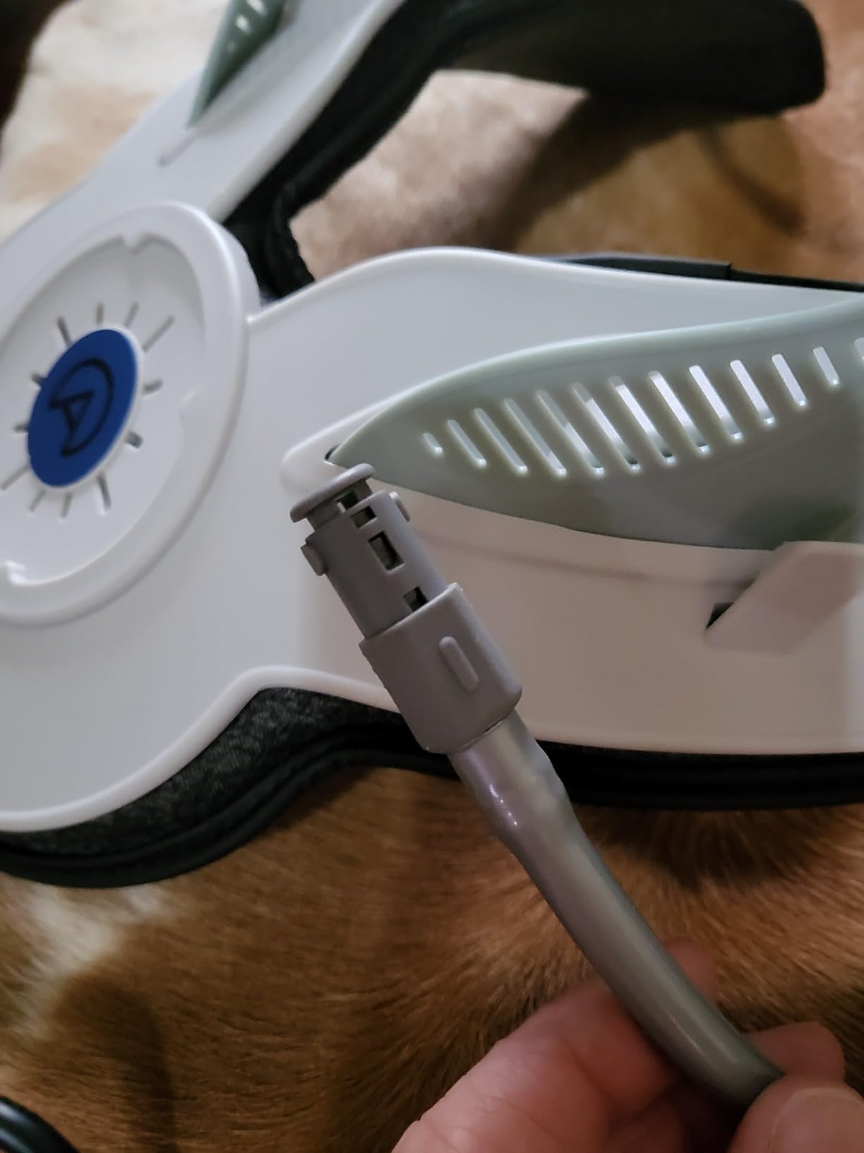 Neck Traction Device by Air Collar - Neck Stretcher - Cervical Traction Device - Neck & Shoulder Pain Relief - Stretcher Collar for Improved Spine Alignment (2nd Gen Electric Pump) customer photo 2