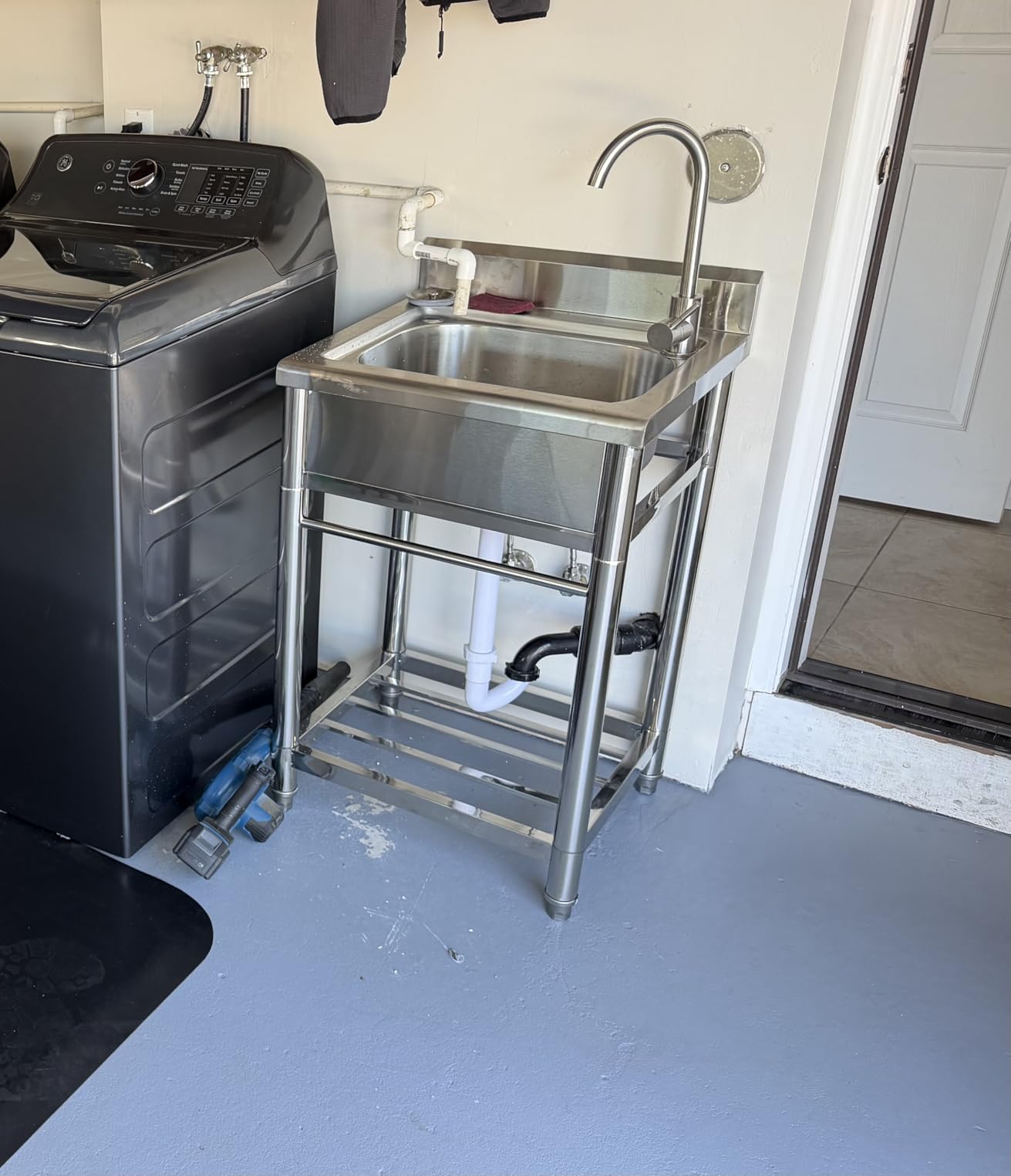 Stainless Steel Utility Sink, Freestanding Single Bowl Garage Sink 22 Inch customer photo 2