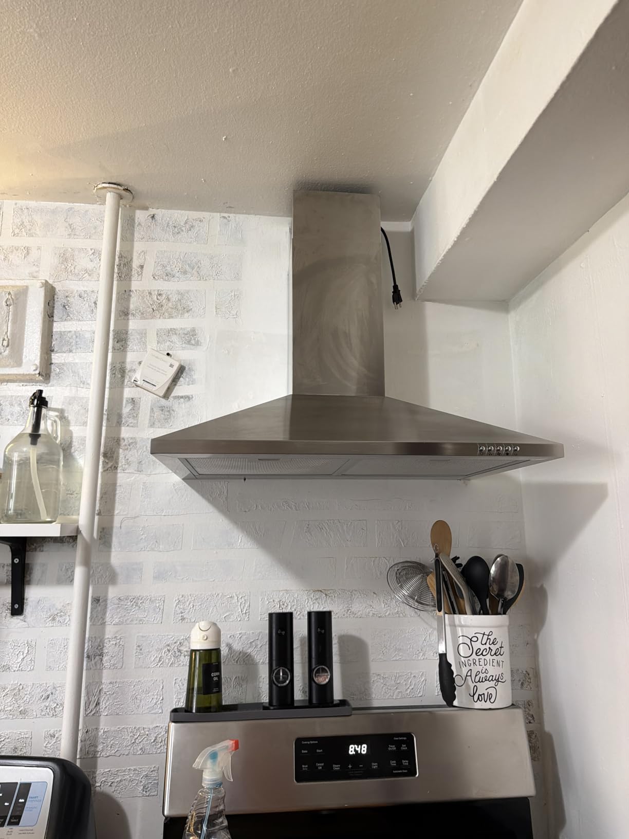 SNDOAS Range Hood 30 inch, Wall Mount Range Hood in Stainless Steel With Ducted/Ductless Convertible, Stove Vent Hood with Aluminum Filters, 3 Speed Exhaust Fan, LED Light, Button Control customer photo 1