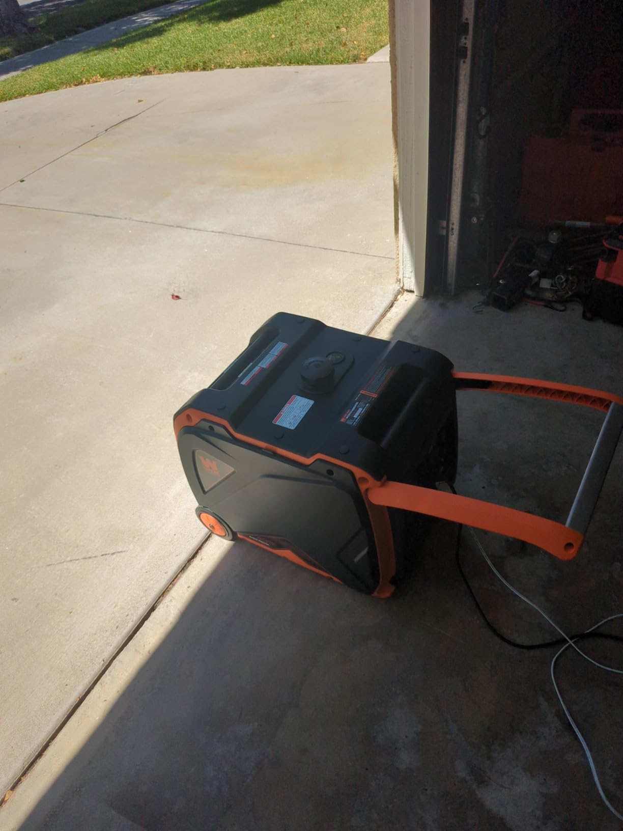 WEN 56455i Super Quiet 4500-Watt RV-Ready Portable Inverter Generator with Fuel Shut-Off and Electric Start Black customer photo 2
