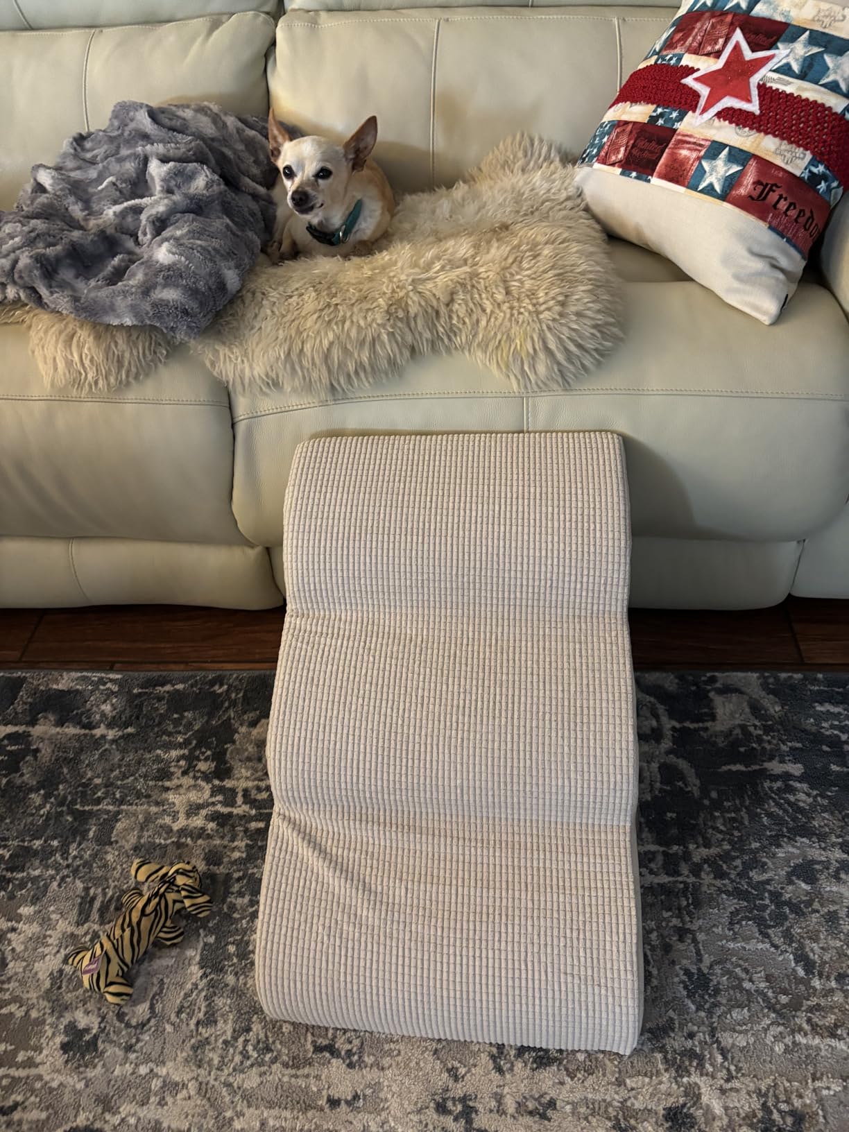 Aodisman Dog Stairs for Small Dogs and Cats, 3-Step Pet Ramp for Bed & Couch, 15.7