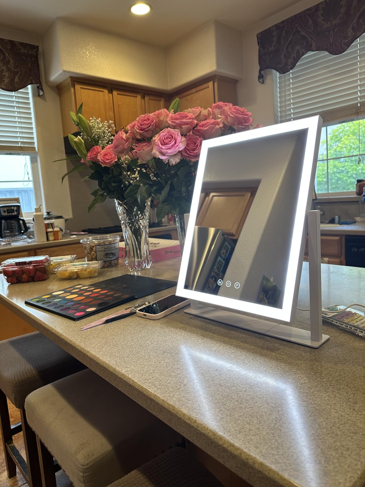 HIEEY Lighted Makeup Mirror, 17.3