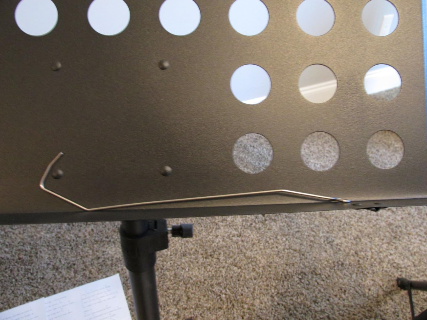 Mdvora 1 Pack Sheet Music Stand, with Carrying Bag customer photo 1
