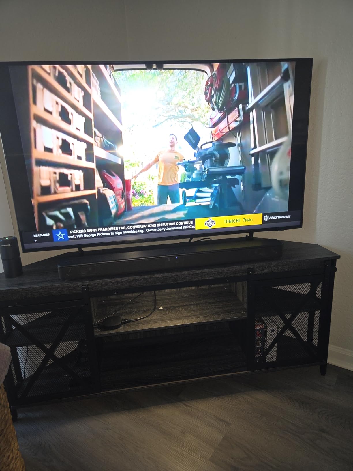 HOMISSUE Corner TV Stand for 55 Inch TV, Rustic Corner Entertainment Center with Storage, Industrial Media Console Table with Sliding Barn Door, Entertainment Center for Living Room, Brown customer photo 2