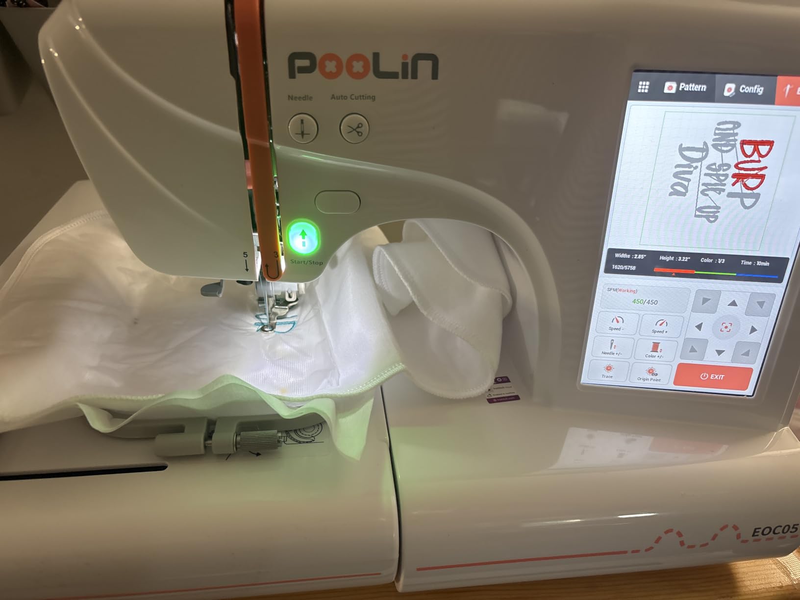 Poolin EOC05 Embroidery Machine for Beginners, 4 x 9.25 Embroidery Area, 7 Touchscreen, WiFi and USB Design Transfer, 2 Embroidery Hoops and Starter Kit Included customer photo 1
