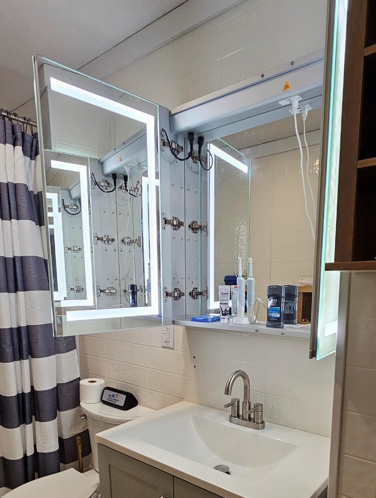 TokeShimi 30x26 Led Medicine Cabinet with Lights 3 Color Dimmable and Defogger, Lighted Medicine Cabinet Mirrored with Outlet Surface or Recessed, Bathroom Mirror with Storage, Adjustable Shelves customer photo 1