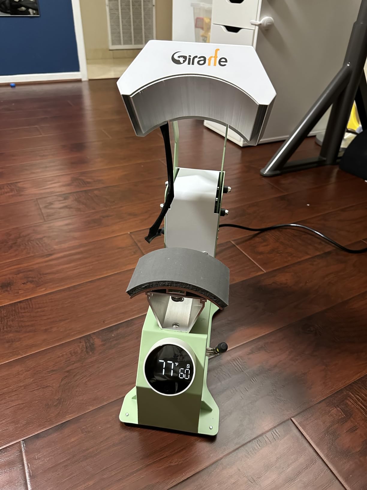 Giraffe Auto Hat Heat Press Machine, Automatic Hat Press Heat Machine for Caps T-Shirts Bags, DIY Sublimation Hat Press Cap Press Auto Open & Release & Digital Press Knob-Style Control Panel (Green) customer photo 2