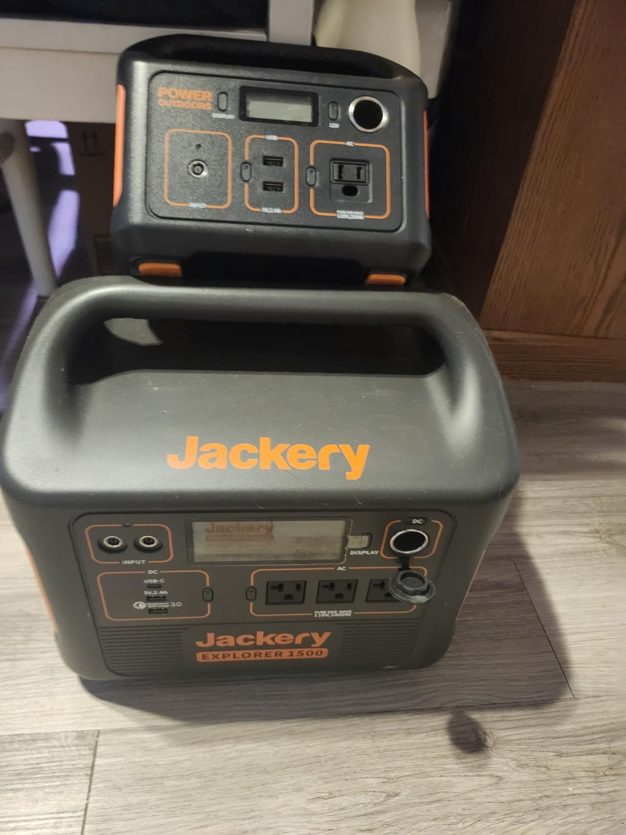 Jackery Explorer 2000 Plus and Extra Battery & 2x200W, 4085Wh, 3000W Output | LiFePO4, 10-Year Lifespan, Expandable to 24kWh, UPS Home Backup, for Camping, RV, Emergency customer photo 2