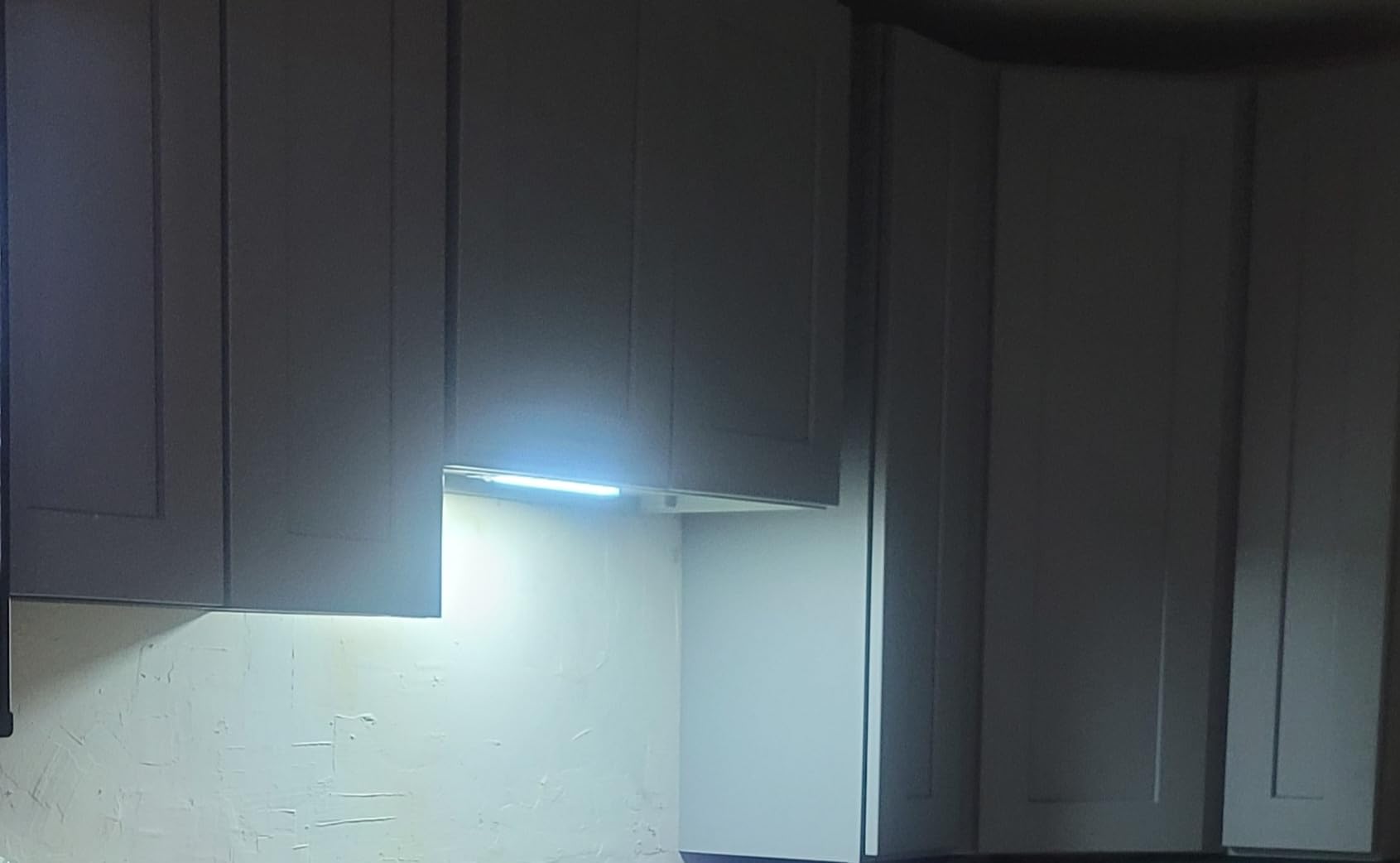 Under Cabinet Lighting, 14.7in Rechargeable Motion Sensor Light Indoor, 2 Pack customer photo 2