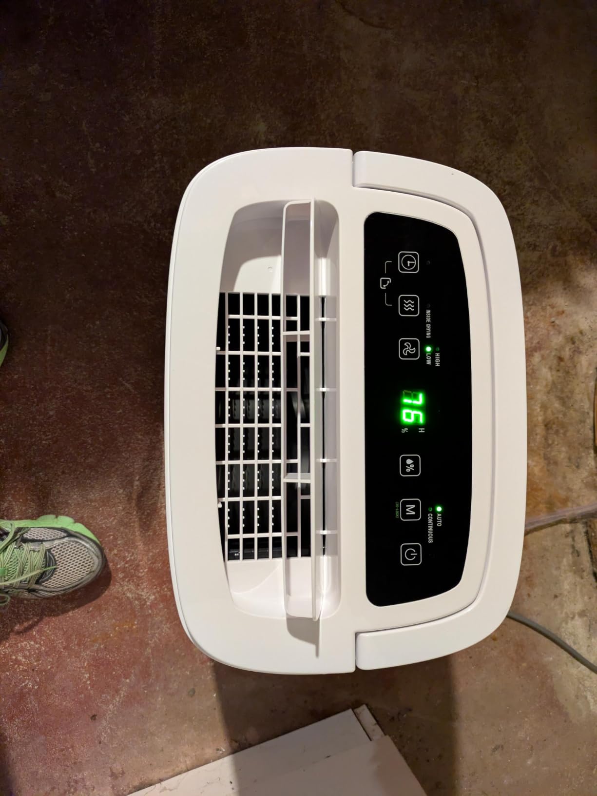 Waykar 80 Pints 2025 Energy Star Dehumidifier for Home up to 5,000 Sq. Ft, Ideal for Basement, Bathroom and Large Room with Drain Hose, Auto Defrost and Self-Drying customer photo 2