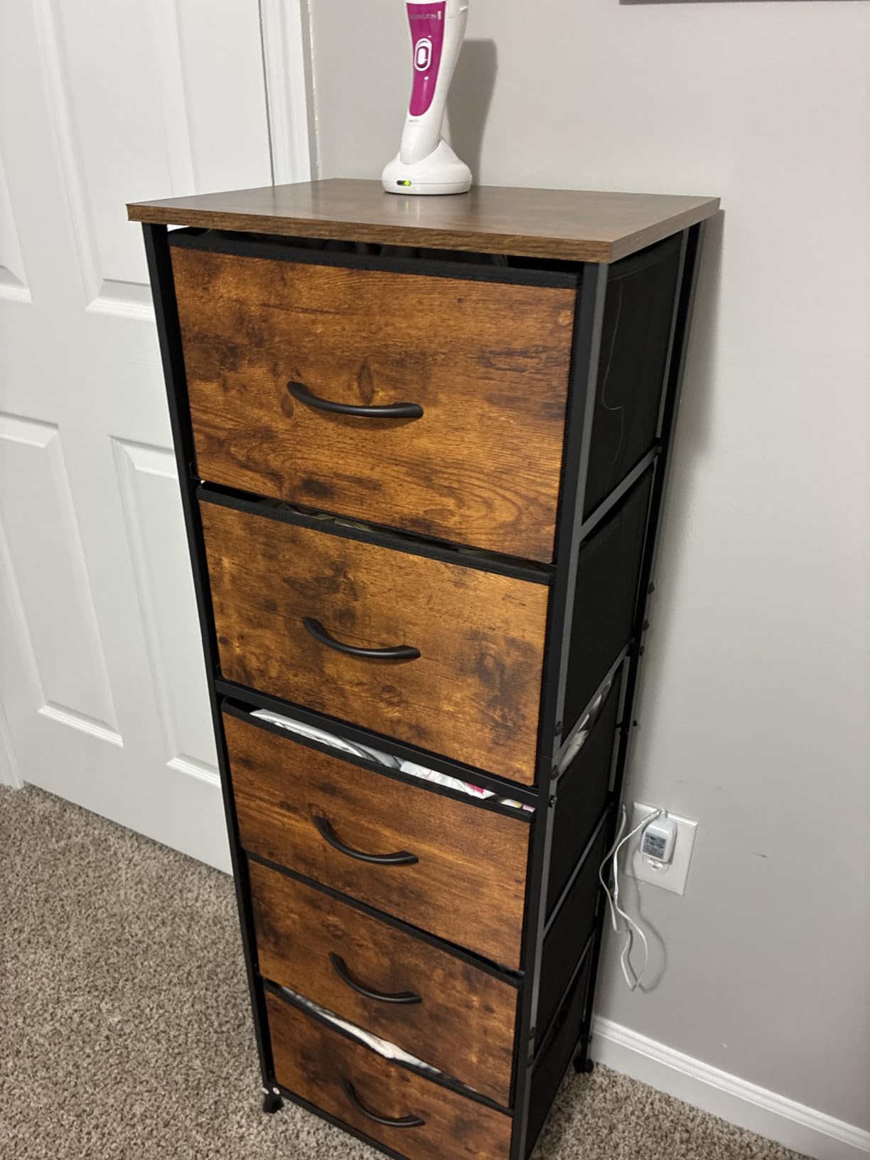 WLIVE Tall Dresser for Bedroom, 5 Drawer Dresser, Rustic Brown customer photo 2
