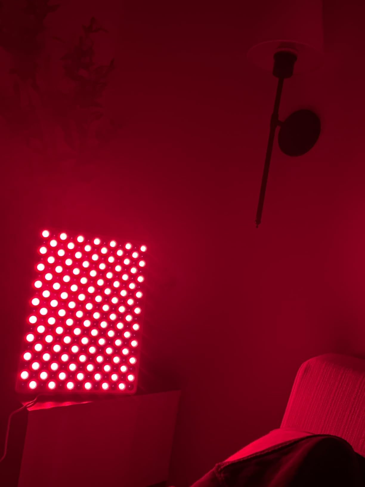 Red Light Therapy with Timing and 180 Adjustable Stand, Deep 660/850nm Near Infrared and Red Light Therapy Panel for Face Body, Skin Care, Home LED Therapy Lamp for Pain Relief of Muscles Joints, 234LEDs customer photo 1