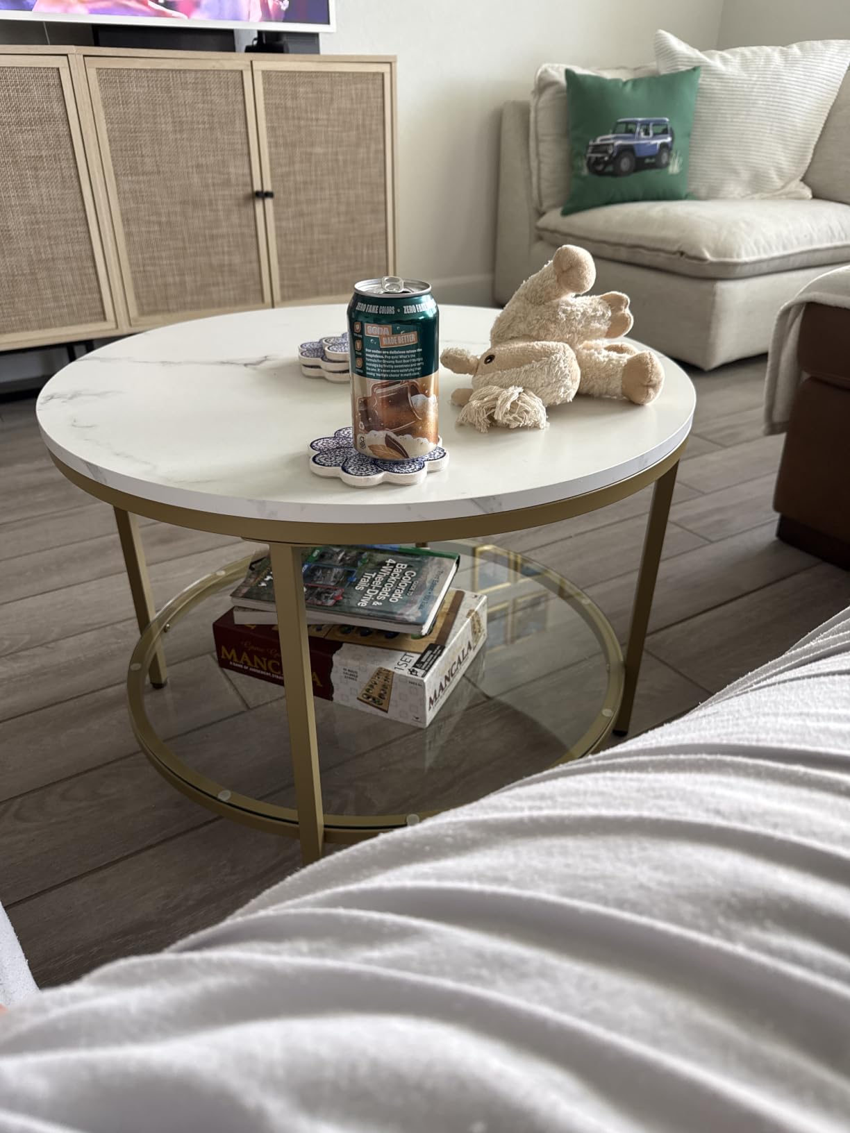 VASAGLE Round Coffee Table, 2-Tier Small Coffee Table with Faux Marble Top and Glass Shelf, Modern Style, for Living Room, 25.6 x 25.6 x 18.1 Inches, Marble White and Pale Gold ULCT072W59 customer photo 2