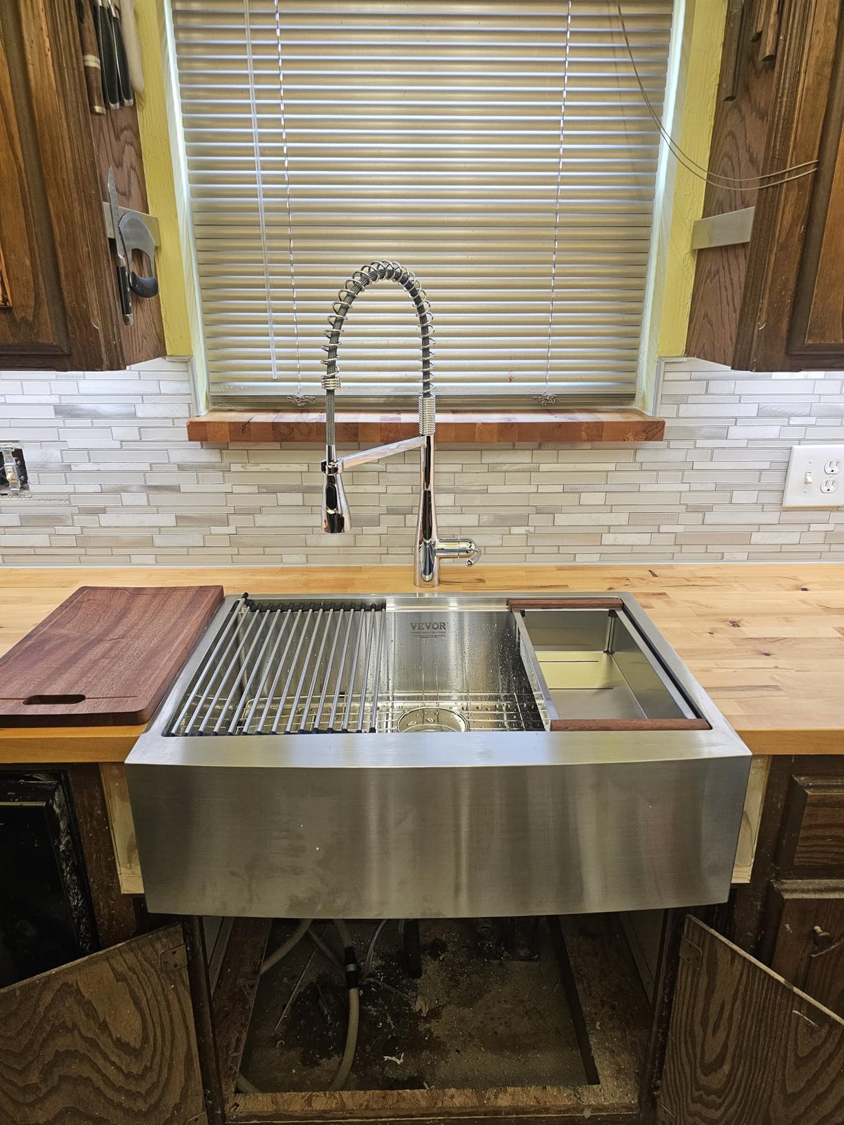 VEVOR 33 inch Farmhouse Kitchen Sink, 304 Stainless Steel Sink, Top Mount Single Bowl Kitchen Sinks with Ledge & Accessories customer photo 1