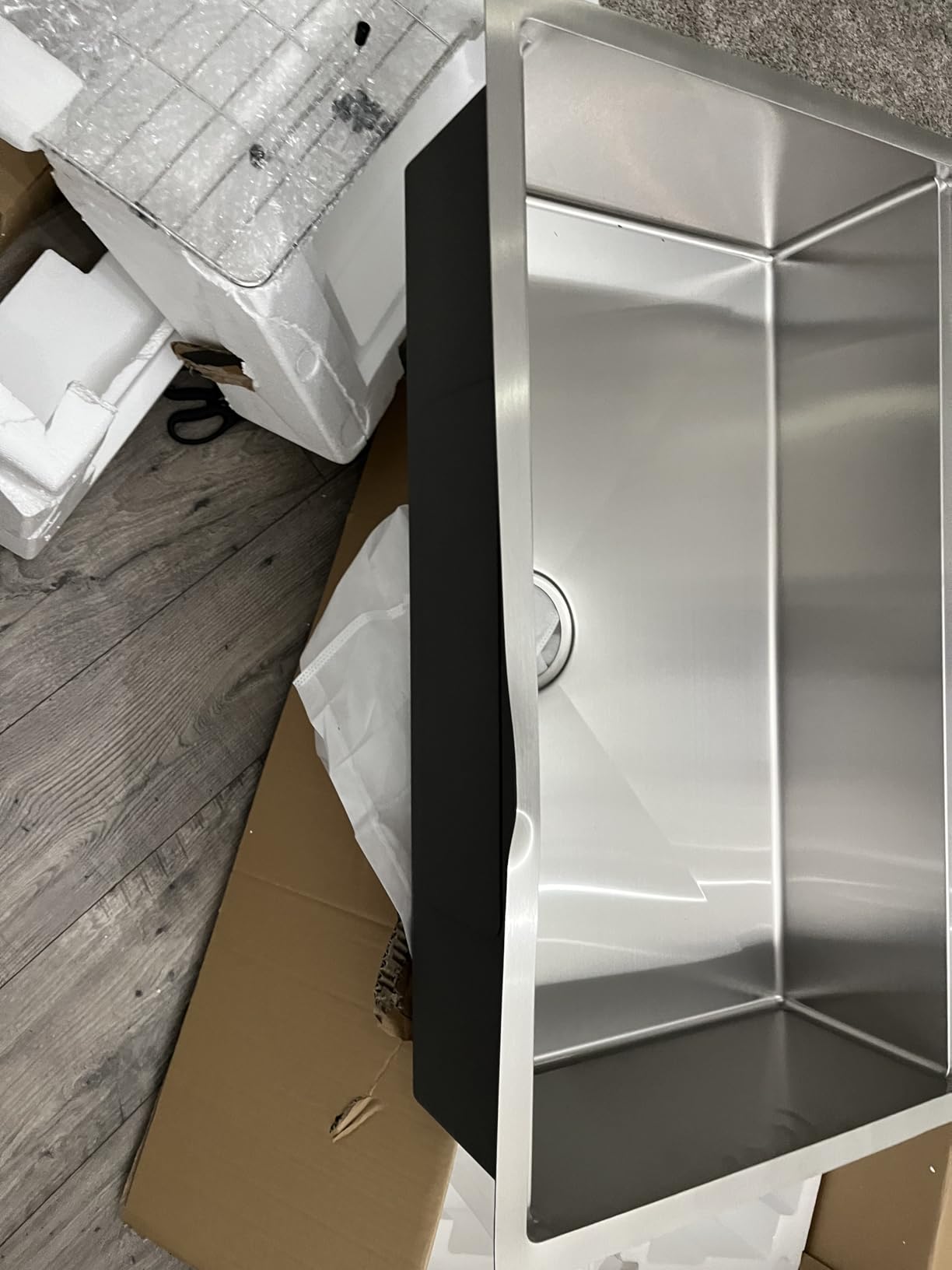 VEVOR 33 inch Farmhouse Kitchen Sink, 304 Stainless Steel Sink, Top Mount Single Bowl Kitchen Sinks with Ledge & Accessories customer photo 2
