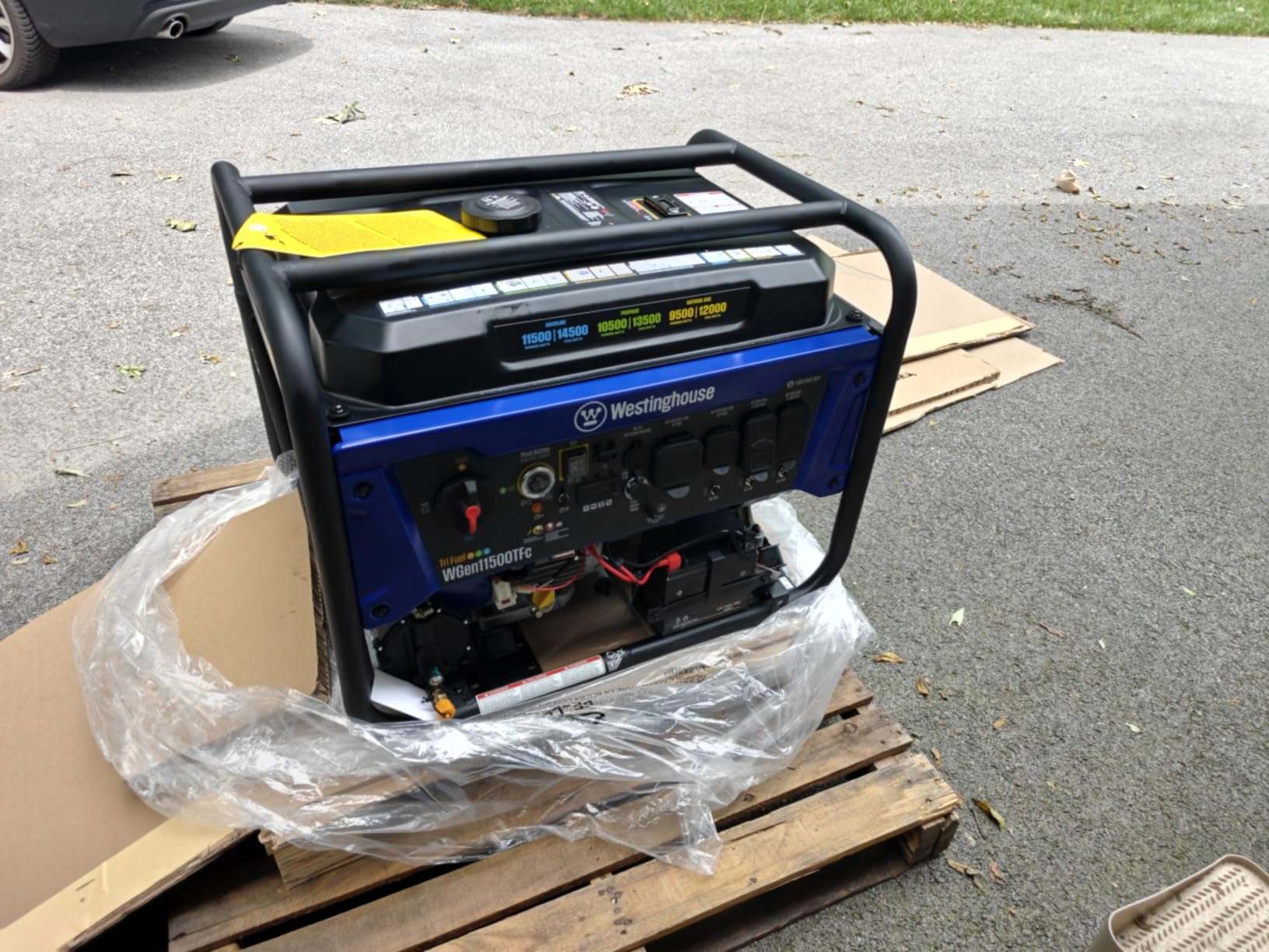 Westinghouse 14500 Peak Watt Tri-Fuel Home Backup Portable Generator, Remote Electric Start, Transfer Switch Ready, Gas, Propane, and Natural Gas Powered customer photo 1