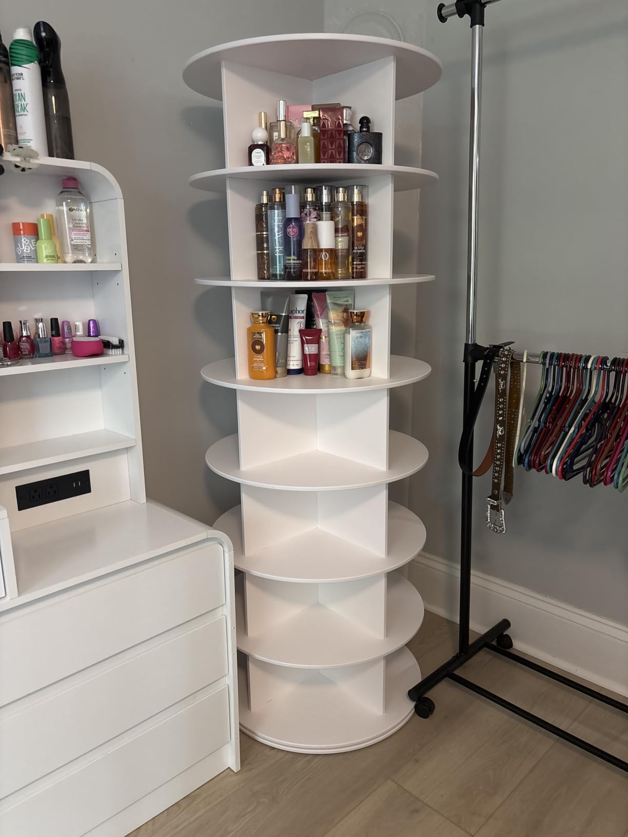 SpaceAid 7 Tier Rotating Shoe Rack Tower, Spinning Shoe Display Lazy Susan, Revolving 360 Shoe Rack Storage Round Carousel (7-Tier White) customer photo 1