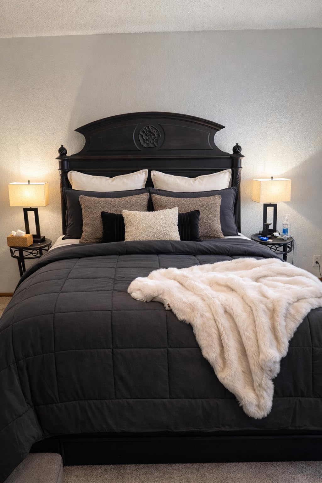 UGG Leonora Queen Comforter Set, Soft & Lightweight, 3-Piece, Seal Grey | Down-Alternative Fill, Box-Stitch Construction, OEKO-TEX Compliant, Machine Washable, Fits Full & Queen Beds, 2 Pillow Shams customer photo 1