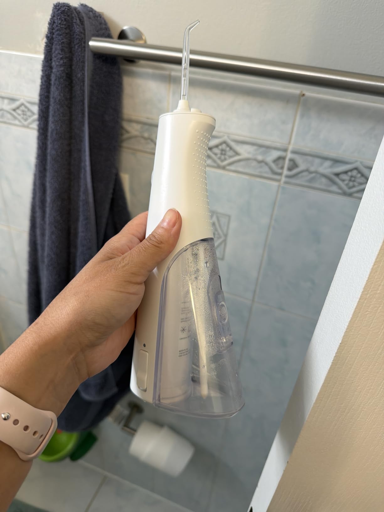 Waterpik Cordless Pulse 3100 Rechargeable Portable Water Flosser for Teeth, Gums, Braces Care and Travel with 2 Flossing Tips, Waterproof for Shower Use, ADA Accepted, WF-20 White, Amazon Exclusive customer photo 1