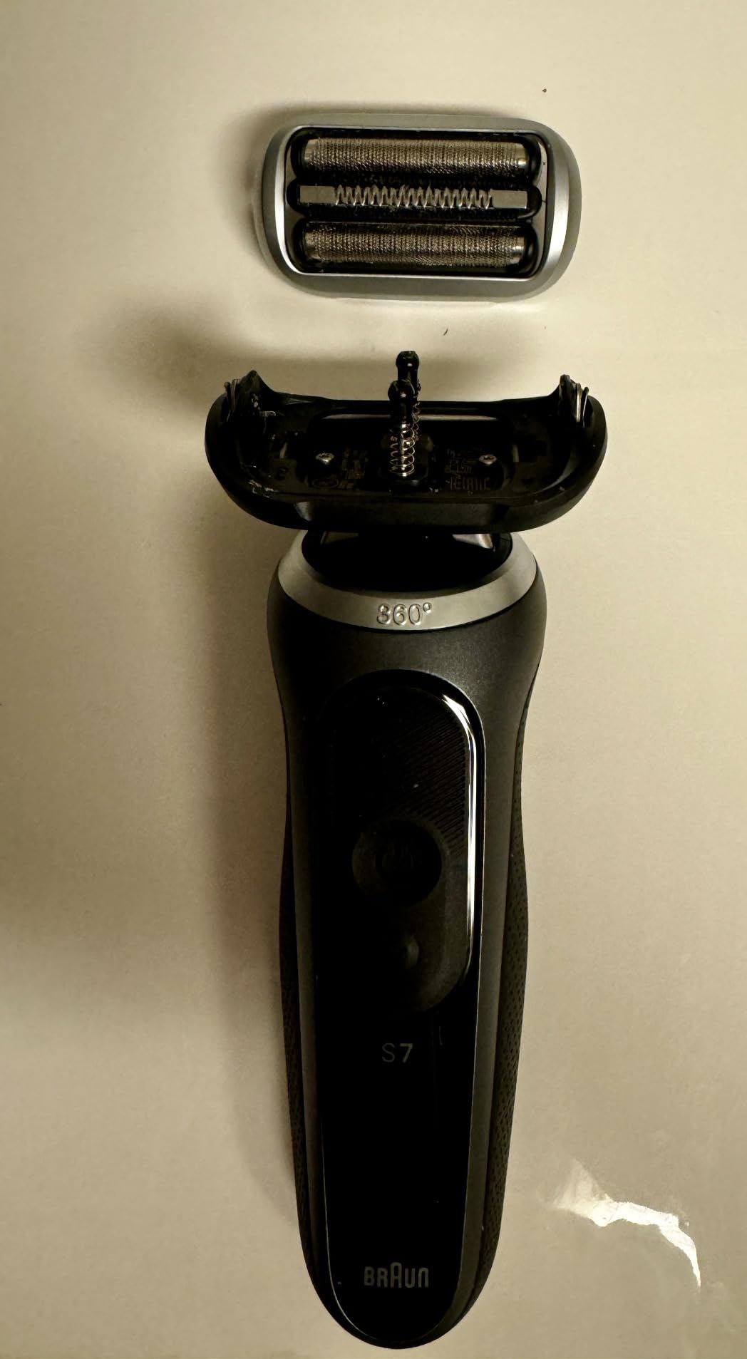 Braun Series 7 Electric Shaver for Men, Wet & Dry Foil Razor, Precision Trimmer Attachment, Charging Stand, Travel Case, Space Grey 7127cs customer photo 2