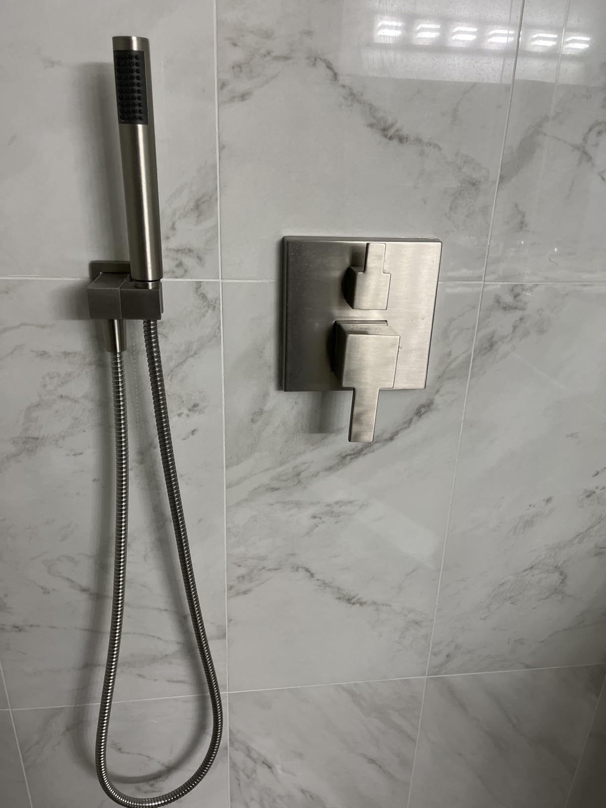 Delta Modern 14 Series Square Rain Shower System Faucet Set, Rainfall Brushed Nickel Shower Head and Handle Set, Valve Trim Kit, 10 Inch, Spotshield Stainless 342701-SP customer photo 2