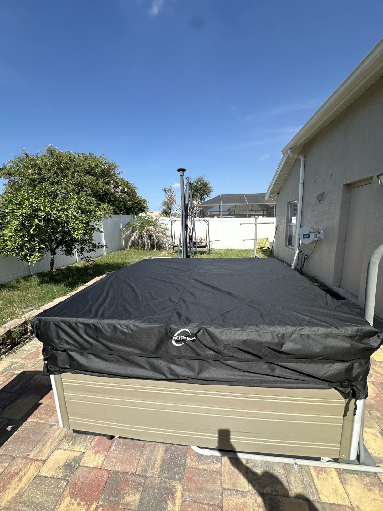 Kipiea 600D Outdoor Waterproof Square Hot Tub Cover Protector, Heavy Duty Polyester SPA Cover UV Protection Cover 85