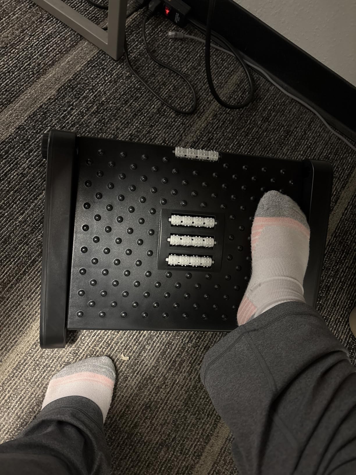 CasaZenith Foot Rest, Six Heights Adjustable Foot Rest Under Desk at Work | Ergonomic Foot Stool for Under Office Desk, Under Desk Footrest with Foot Massage Roller, Chair Footrest for Leg Rest - Black customer photo 2