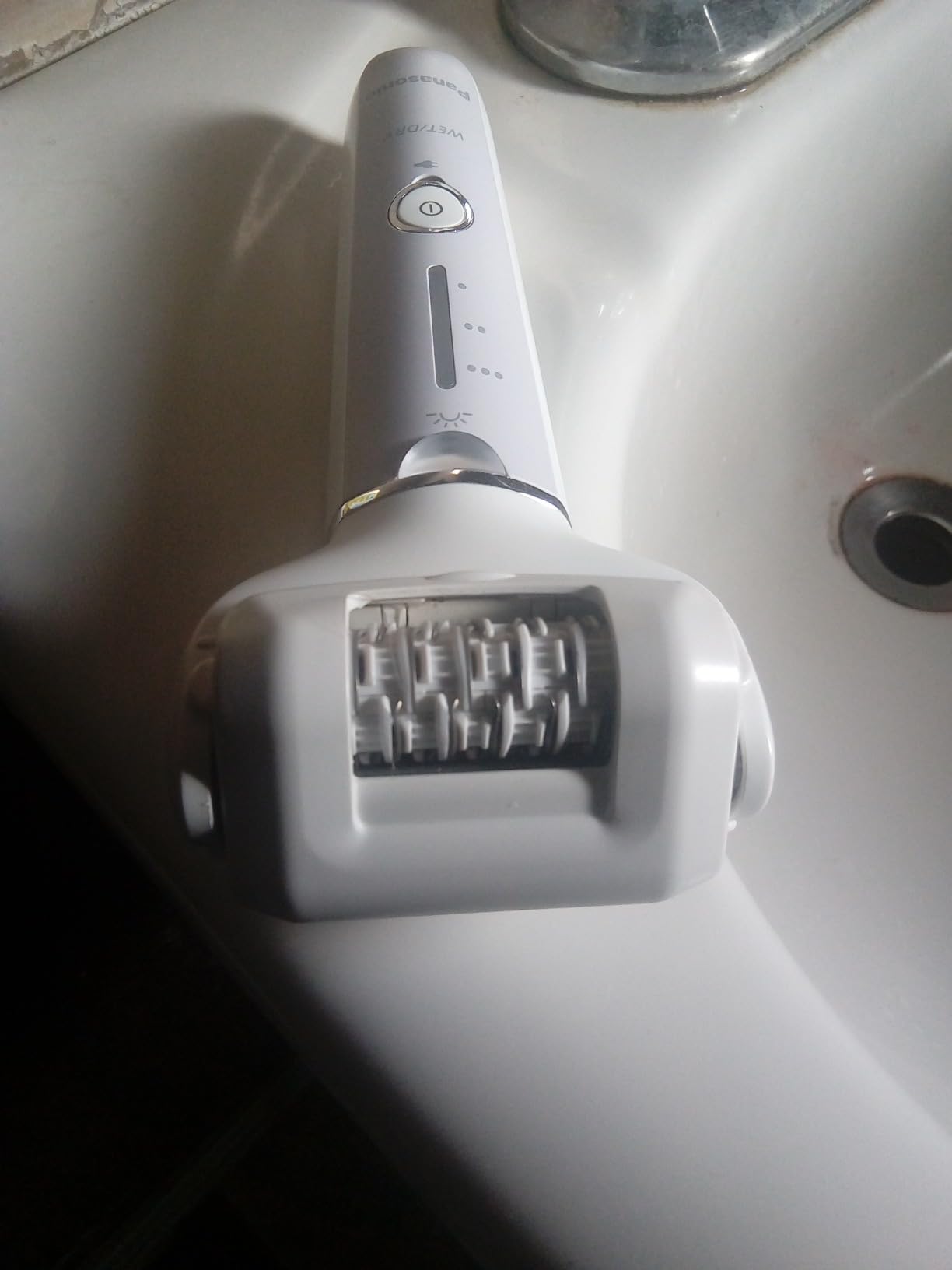 Panasonic Epilator with Gentle Cap, Electric Hair Removal Tool for Home, 3 Speed Settings, Wet Dry, Washable - ES-EY30 customer photo 2