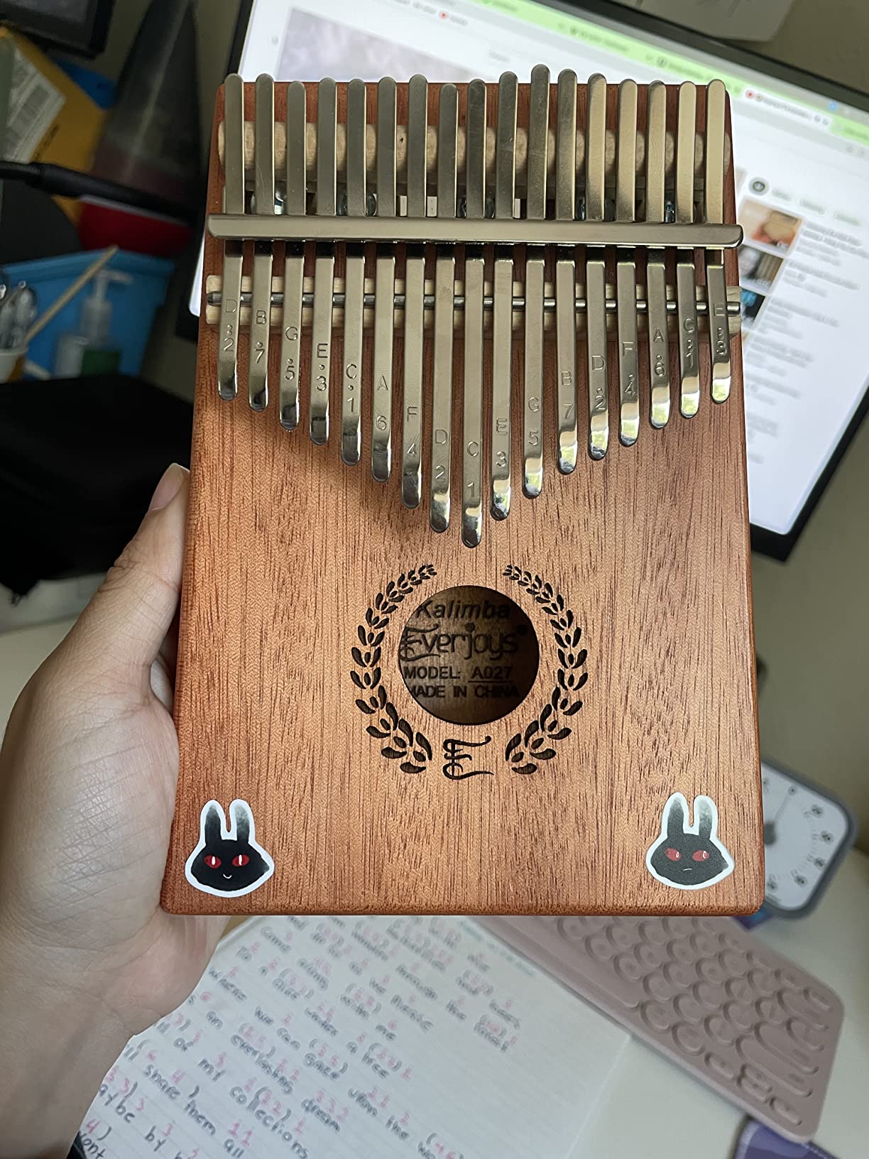 Everjoys Kalimba Thumb Piano 21 Keys, Professional Musical Instrument Finger Piano Marimbas with Portable Soft Cloth Bag, Fast to Learn Songbook, Tuning Hammer, All in One Kit (Natural Color) customer photo 1