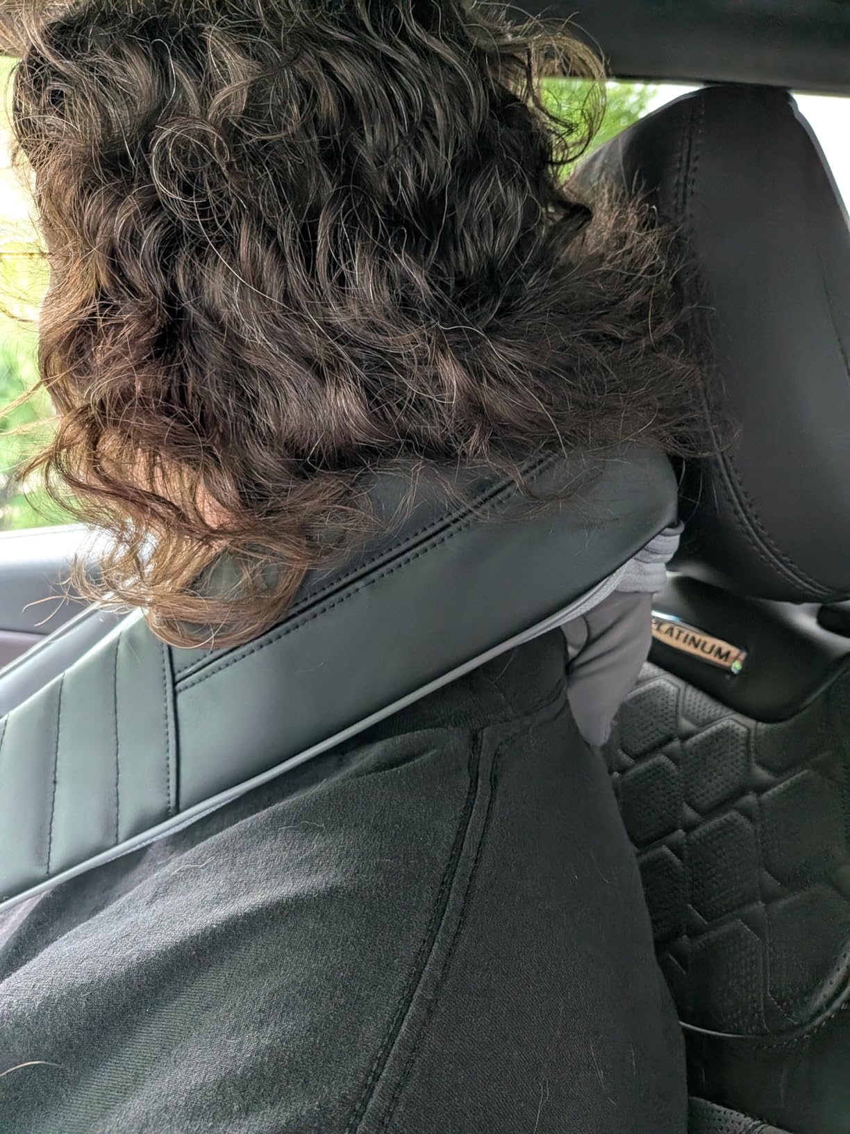 COMFIER Cordless Neck and Shoulder Massager with Heat, Wearable 4D Shiatsu Deep Tissue Kneading for Desk Workers and Drivers, Hands-Free Straps, FSA Eligible HSA Gift, Midnight Black customer photo 1
