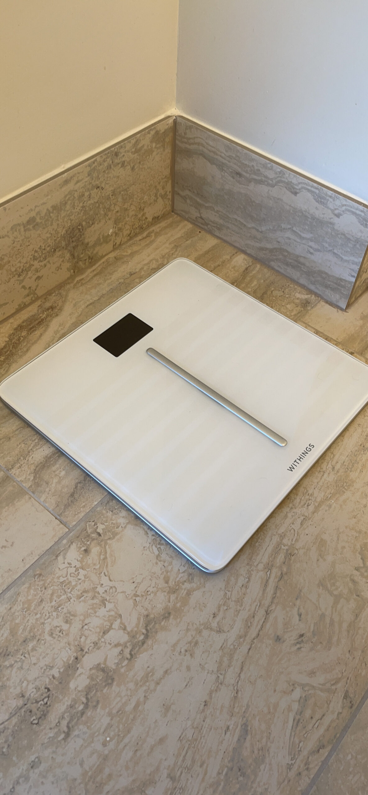 WITHINGS Body Scan - Smart Scale with Segmental Body Composition Analysis, Weighing Scales Body Weight & Vascular Age, Visceral Fat, Heart Rate, iOS/Android, Black customer photo 2