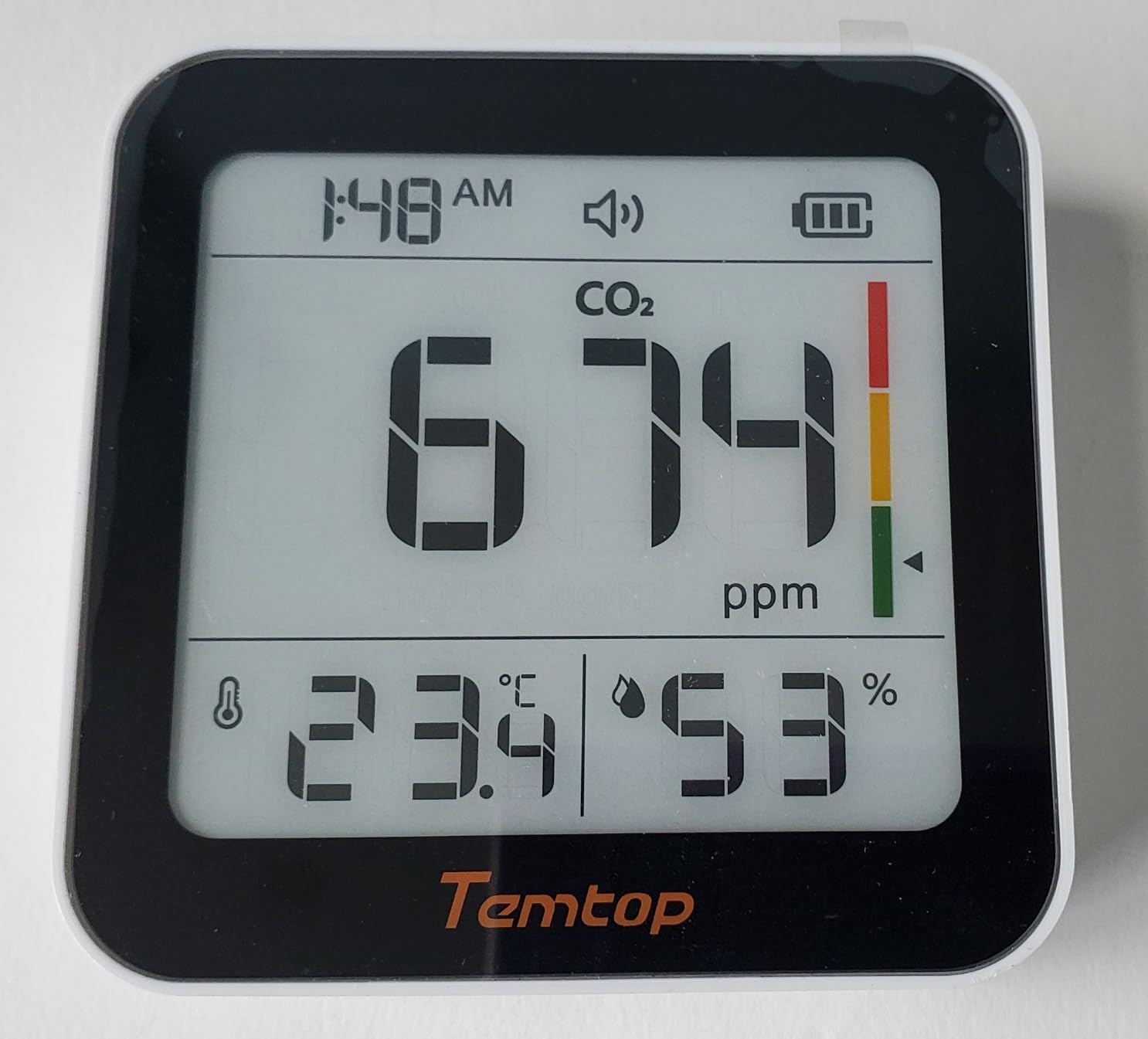 Temtop M10+ 6-in-1 CO2 Meter & Indoor Air Quality Monitor | PM2.5, TVOC, AQI, E-Ink Display, 60-Day Battery, App Temperature & Humidity for Home Bedroom Office customer photo 1