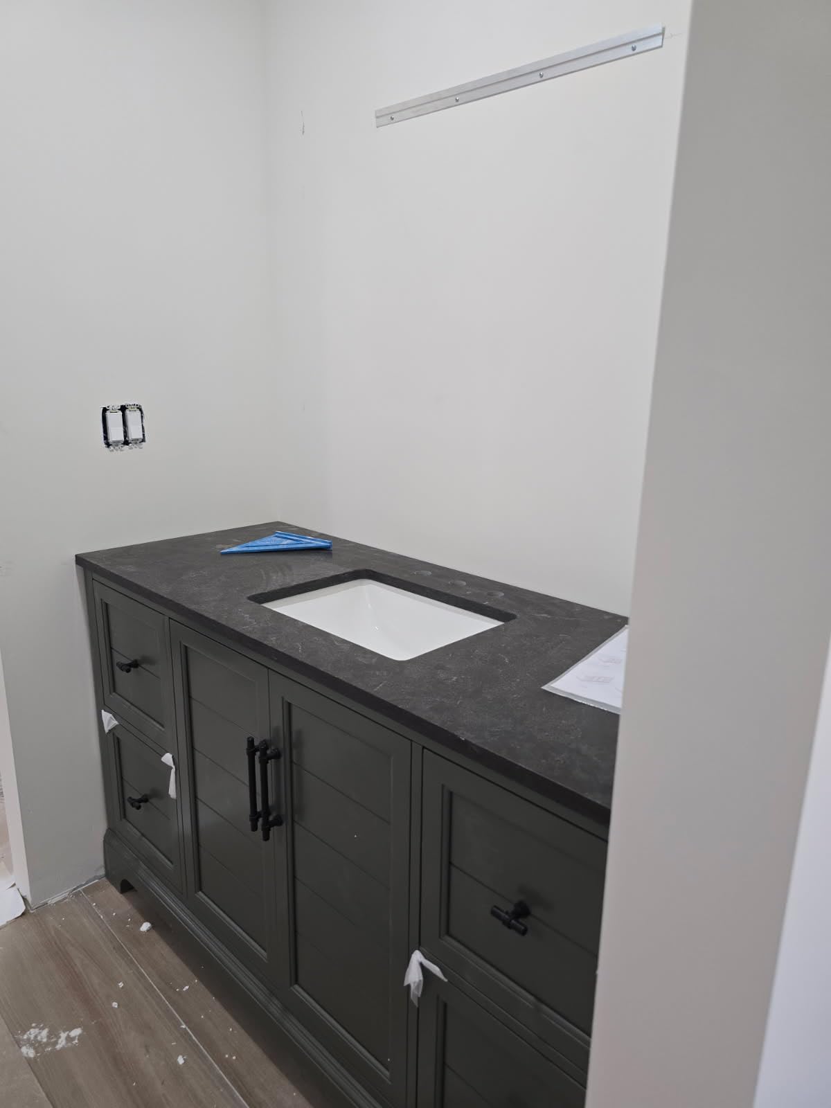 HOMEBEYOND 60 Inch Bathroom Vanity with Double Sink & Ceramic Top, Vanity Cabinet with Center Countertop Basin, Soft-Closing Doors, Backsplash, Vintage Green customer photo 2