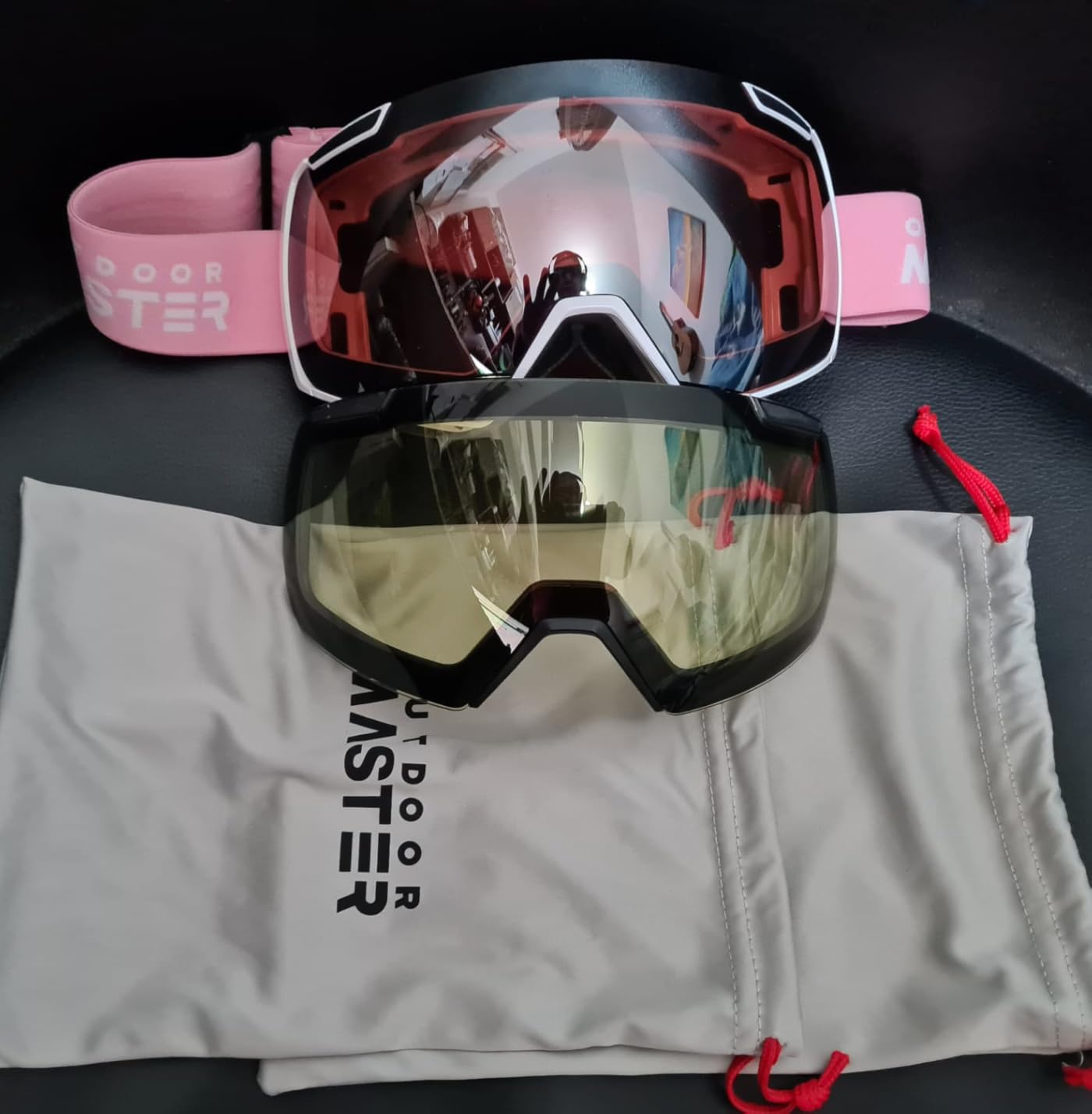 OutdoorMaster Heron Ski Goggles Magnetic 2 Lens Toric Set Anti-Fog UV400 | Frameless, OTG Fits Over Glasses, Helmet-Compatible, Scratch-Resist, HD Clarity, Ventilation, Ideal for Snow Sports customer photo 2