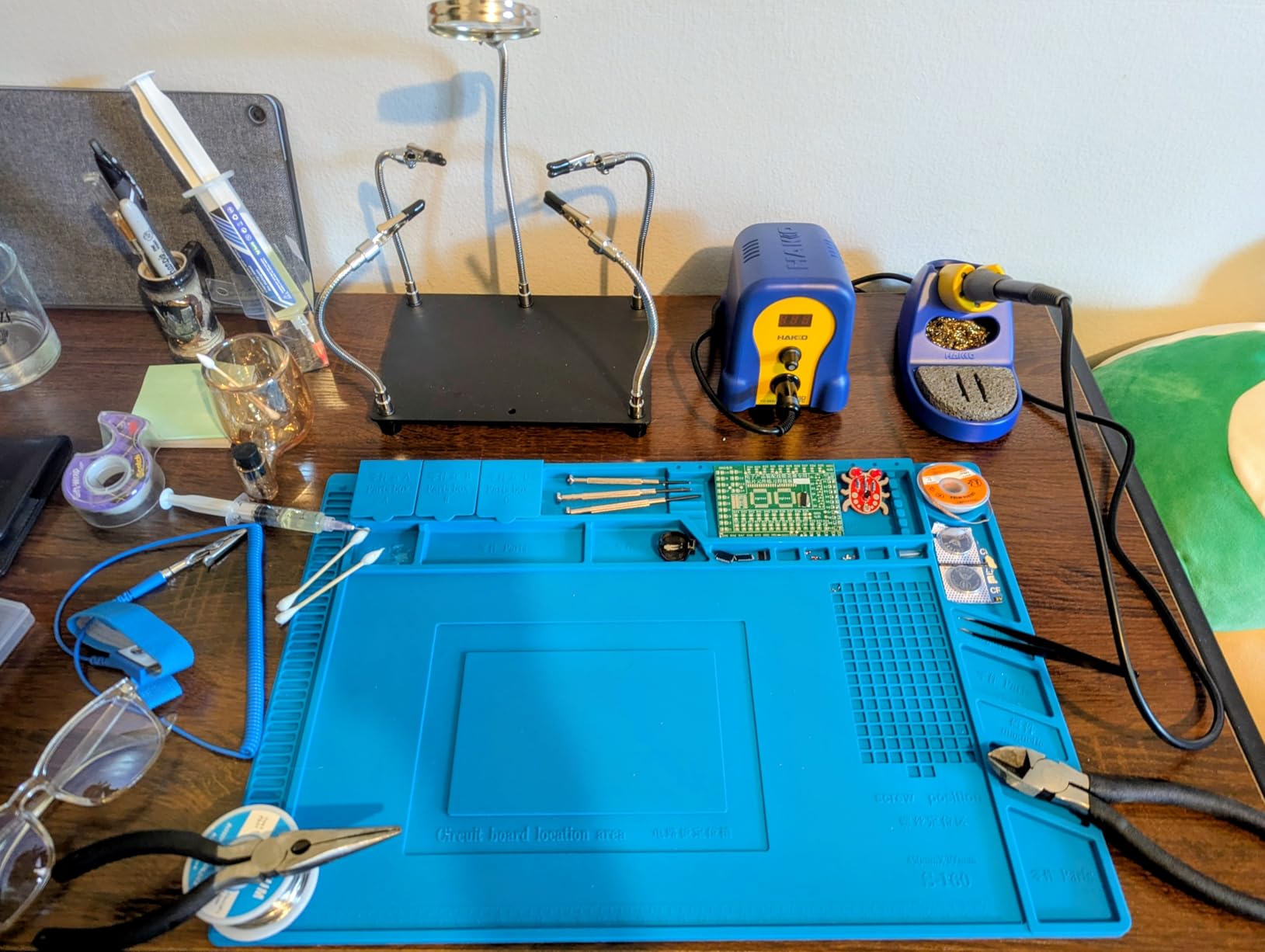 Hakko FX888DX-010BY - Digital Soldering Station with Rotary Encoder (Blue/Yellow Housing) customer photo 1