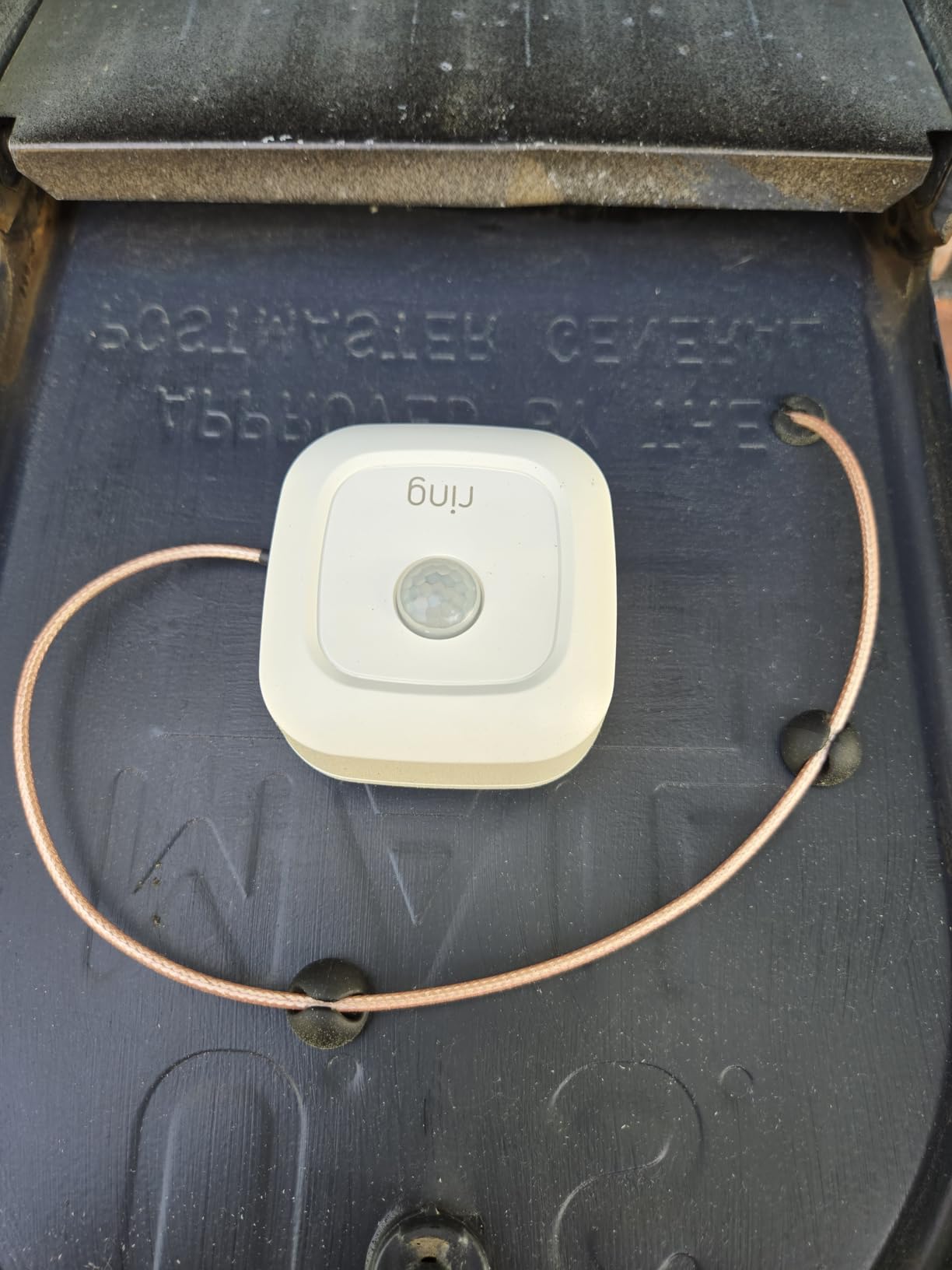 Ring Mailbox Sensor, Up to 3 Years of Battery Life - Black customer photo 2