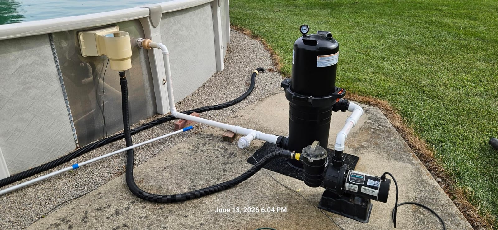 VEVOR 2026 Cartridge Pool Filter Tank & Element | Large 50Sq. Ft Cleaner System for Above Ground & Inground Pools | Compatible with Pumps 1/3 to 1 HP | Up to 2483 GPH | for Pools Up to 19866 Gallons customer photo 1