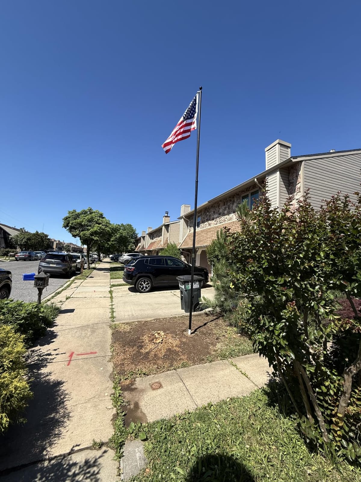 25FT Heavy Duty Flag Pole for Outside House, Real 10 Gauge Aluminum | 130MPH Wind Tested, True Glory Edition, Fly Two Flags, Residential & Commercial Flagpole Kit, Gift Box Packaging, Easy Install customer photo 2
