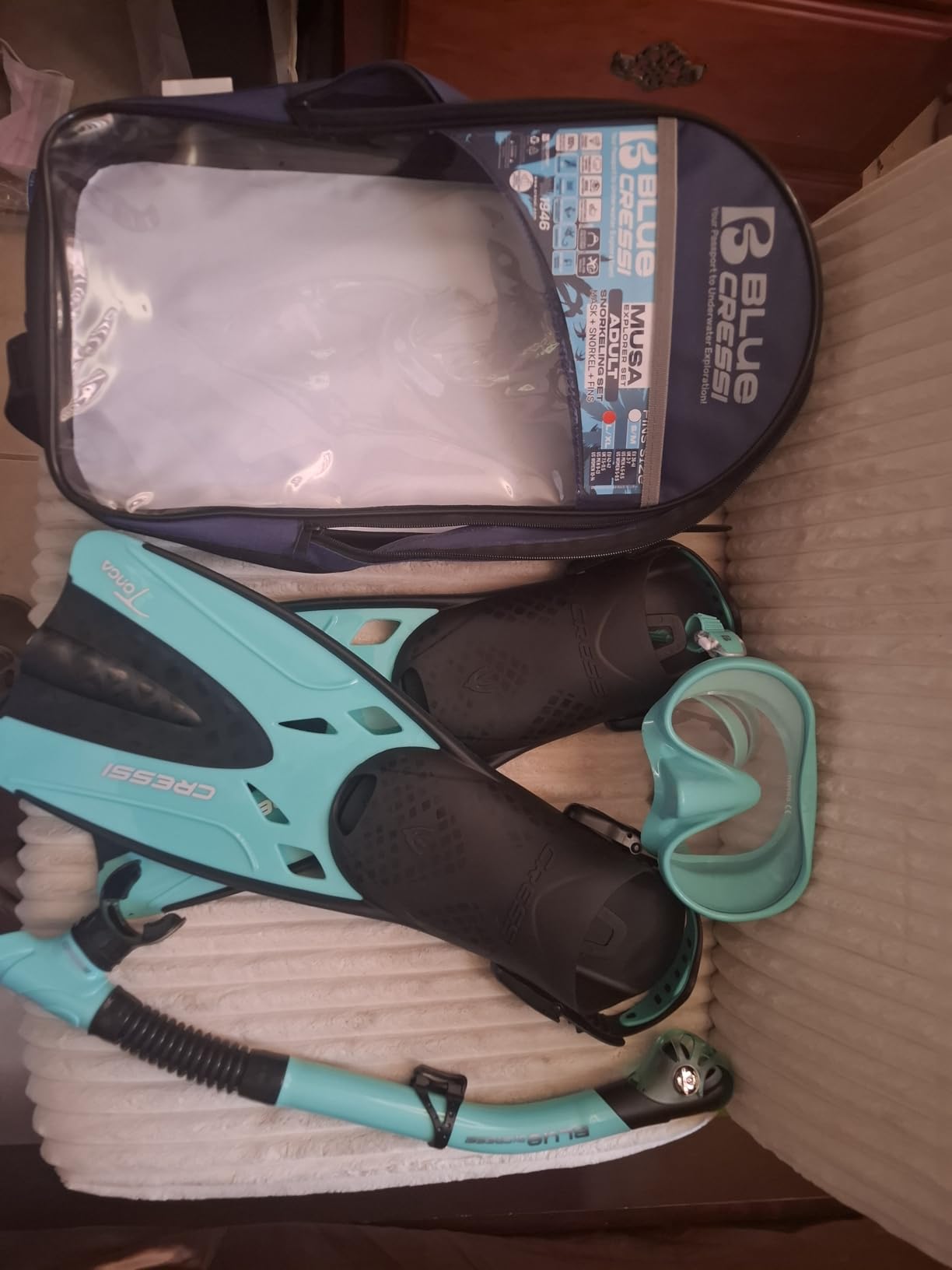 Cressi Explorer Snorkel Set - Lightweight and Easy to Use - Mask, Snorkel, and Tonga Fins - Designed in Italy by Cressi customer photo 1