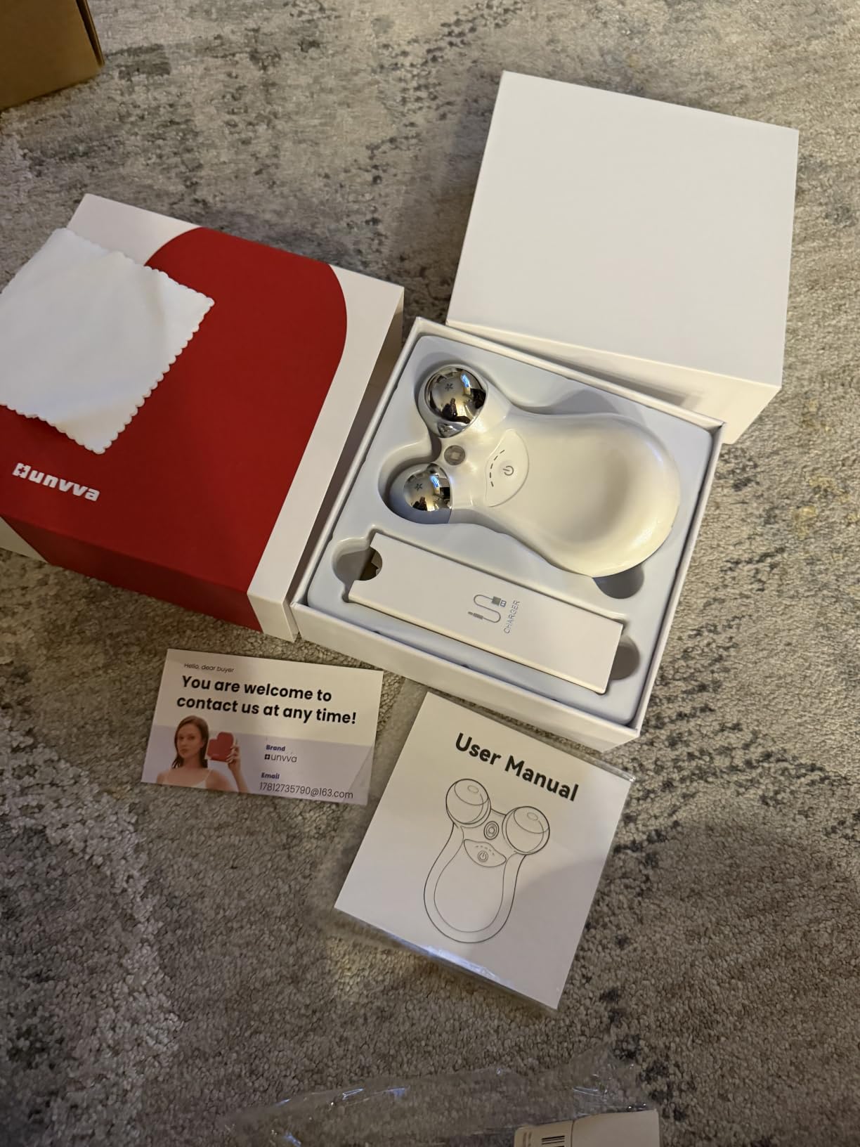 Microcurrent Facial Device, Latest Red Light Technology, Enhances The Ability to Lift The Face and Tighten The Skin, Facial Wrinkle Equipment, Smart Photon Micro-Current Device, Model: EP-300 customer photo 1