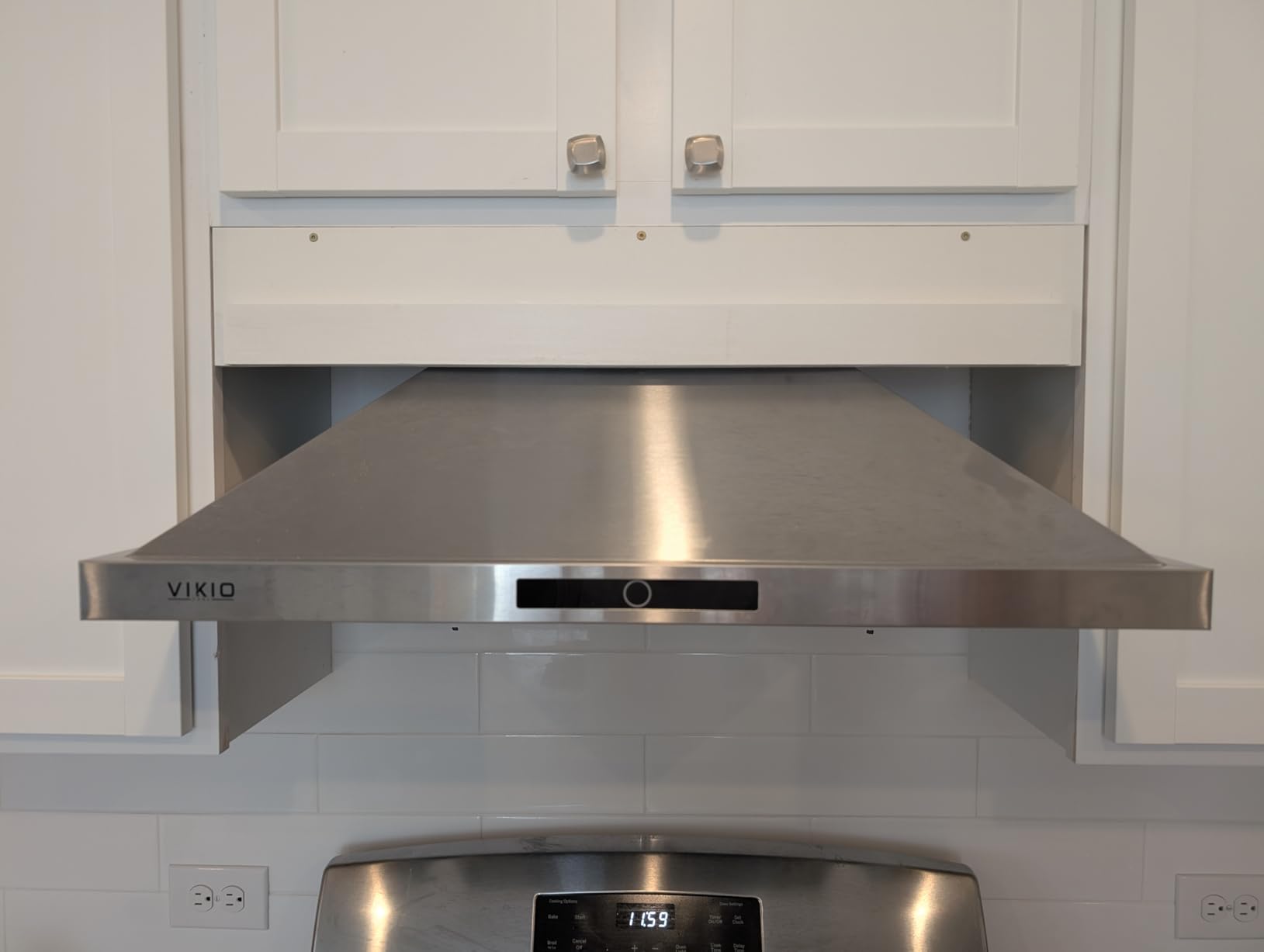 VIKIO HOME 30 Inch Wall Mount Range Hood 580CFM Low Noise Touch Control | Ducted/Ductless Convertible, Stainless Steel Kitchen Vent Hood with 3-Speed Fan and LED Lights customer photo 1