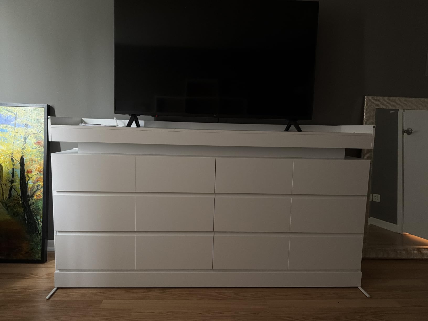 Gyfimoie 9 Drawer Dresser with Power Outlet, Modern Dresser with LED Light | Modern Chest of Drawers for Closet, Wide Drawer Organizer Cabinet for Bedroom,Living Room customer photo 2